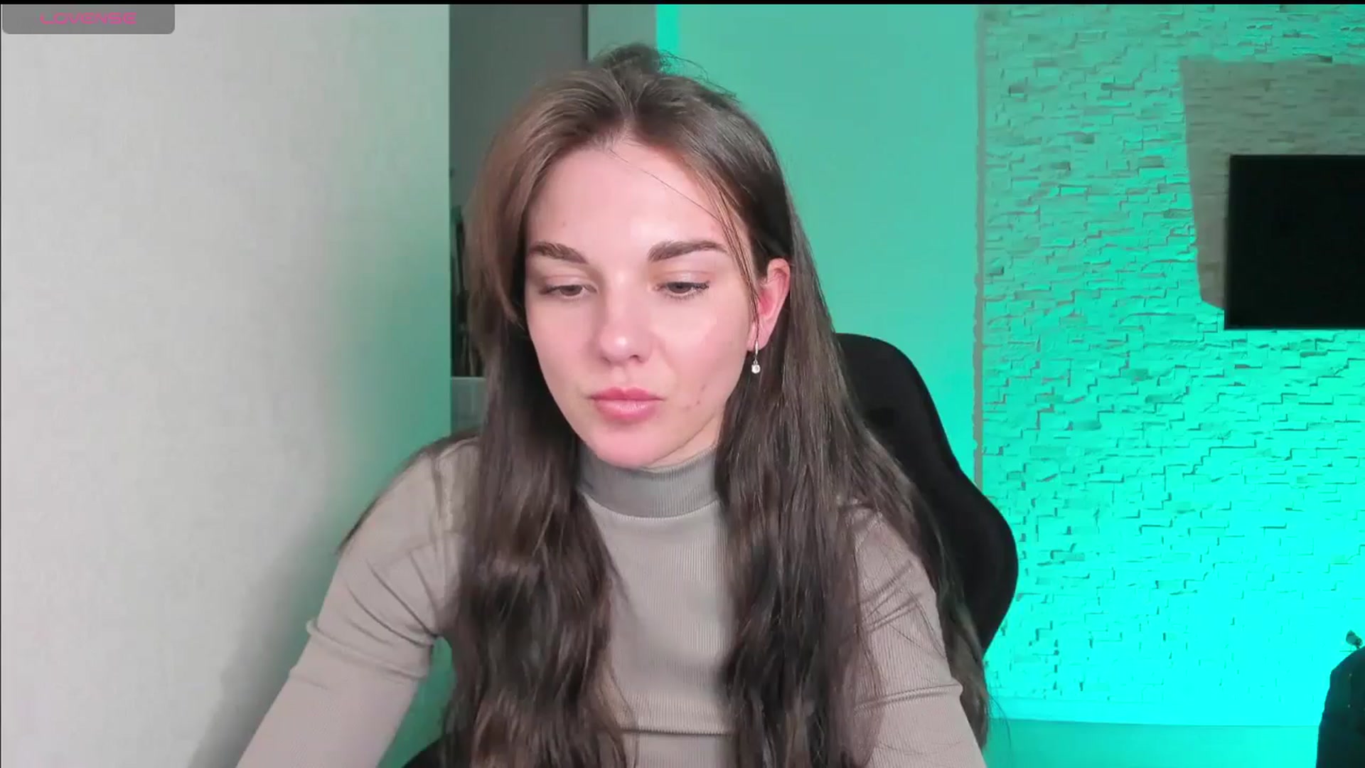 Gallery image thumbnail from Mihellii's myfreecams stream on, 10/27/2024, 20:59 image 2 of 20