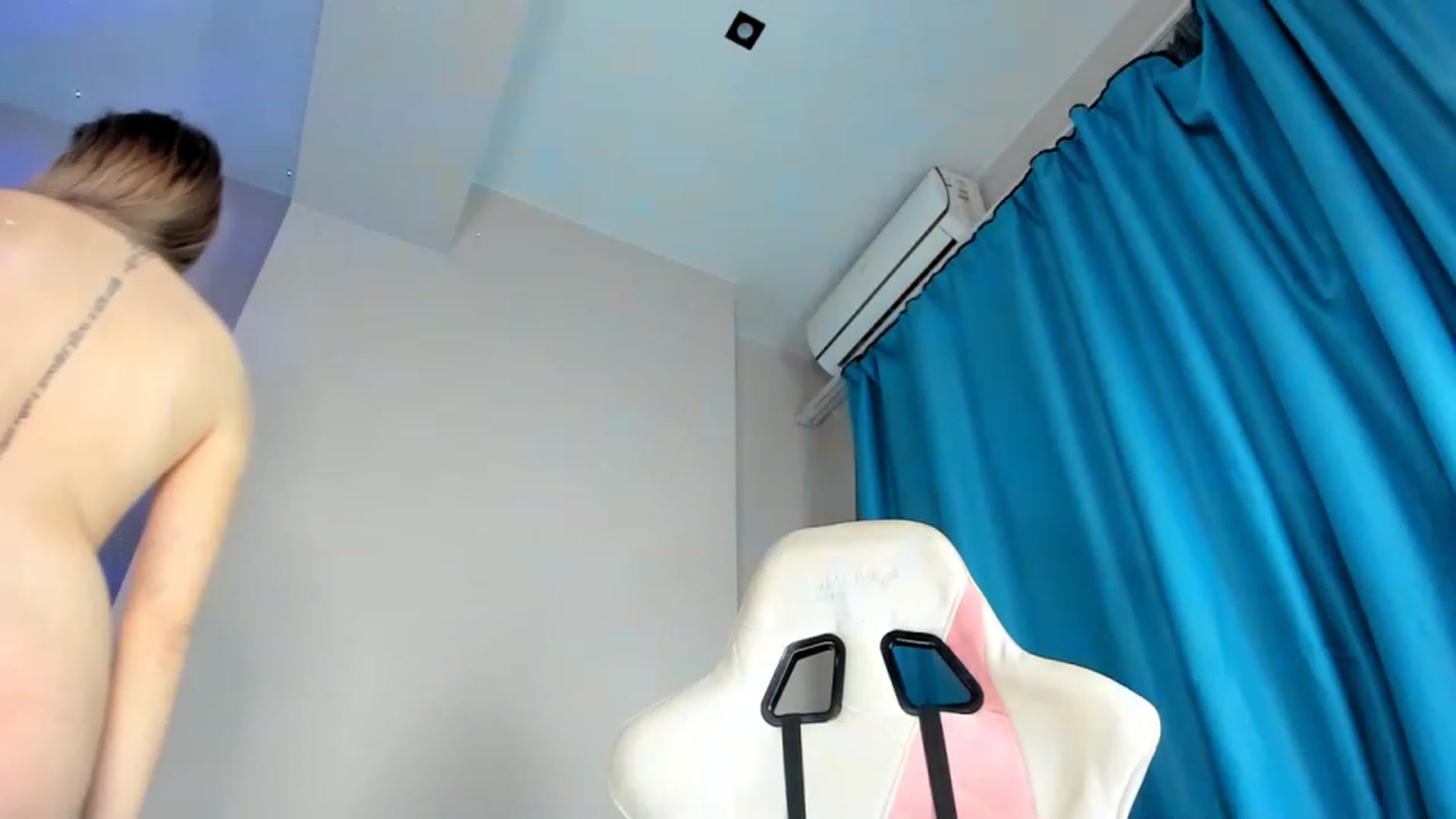 Gallery image thumbnail from Miichell_Star's myfreecams stream on, 11/27/2022, 06:35 image 3 of 20