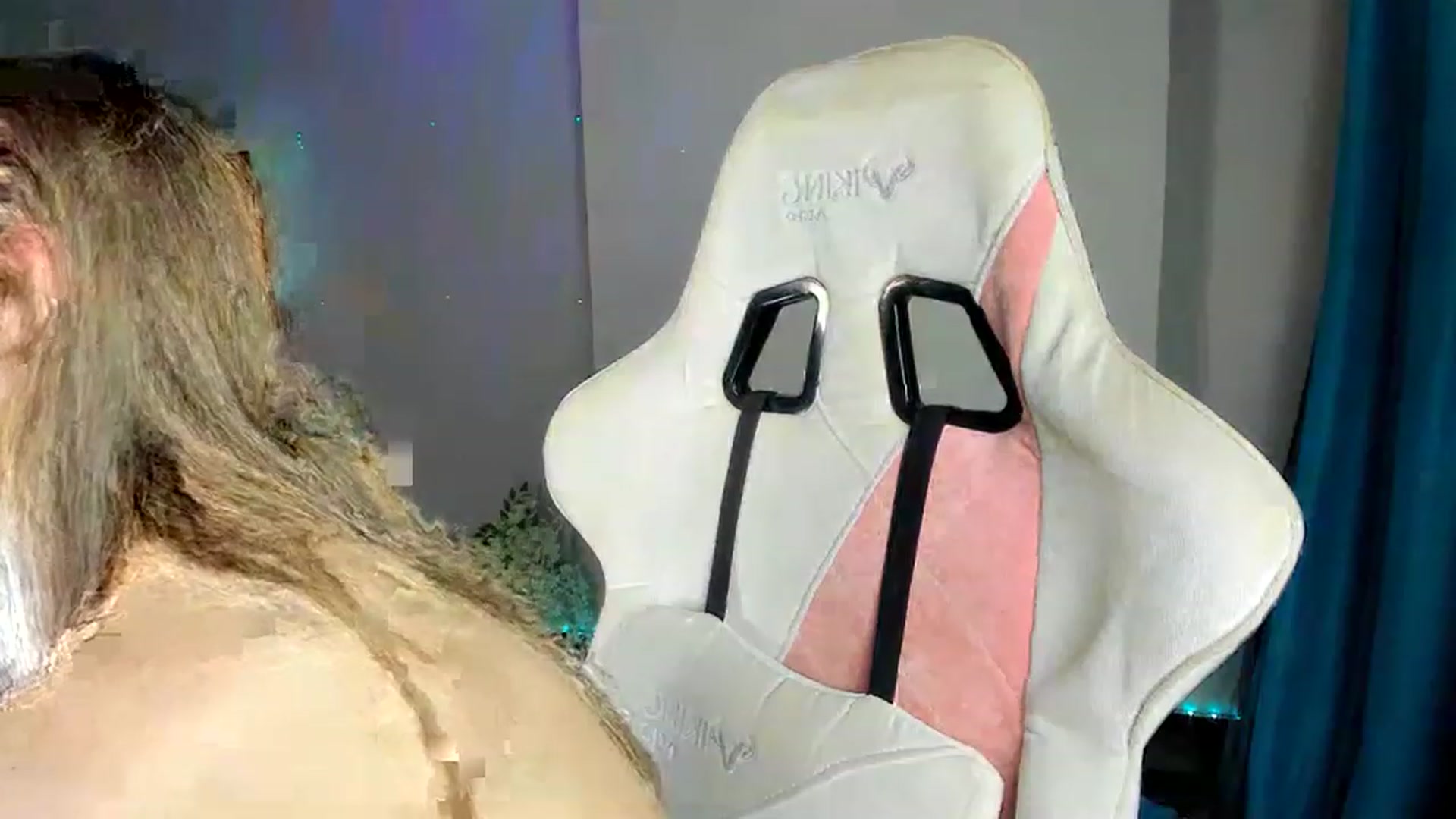 Gallery image thumbnail from Miichell_Star's myfreecams stream on, 11/27/2022, 10:19 image 13 of 20