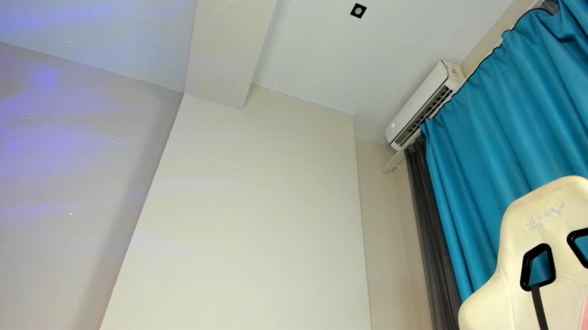 Gallery image thumbnail from Miichell_Star's myfreecams stream on, 11/29/2022, 06:31 image 3 of 20