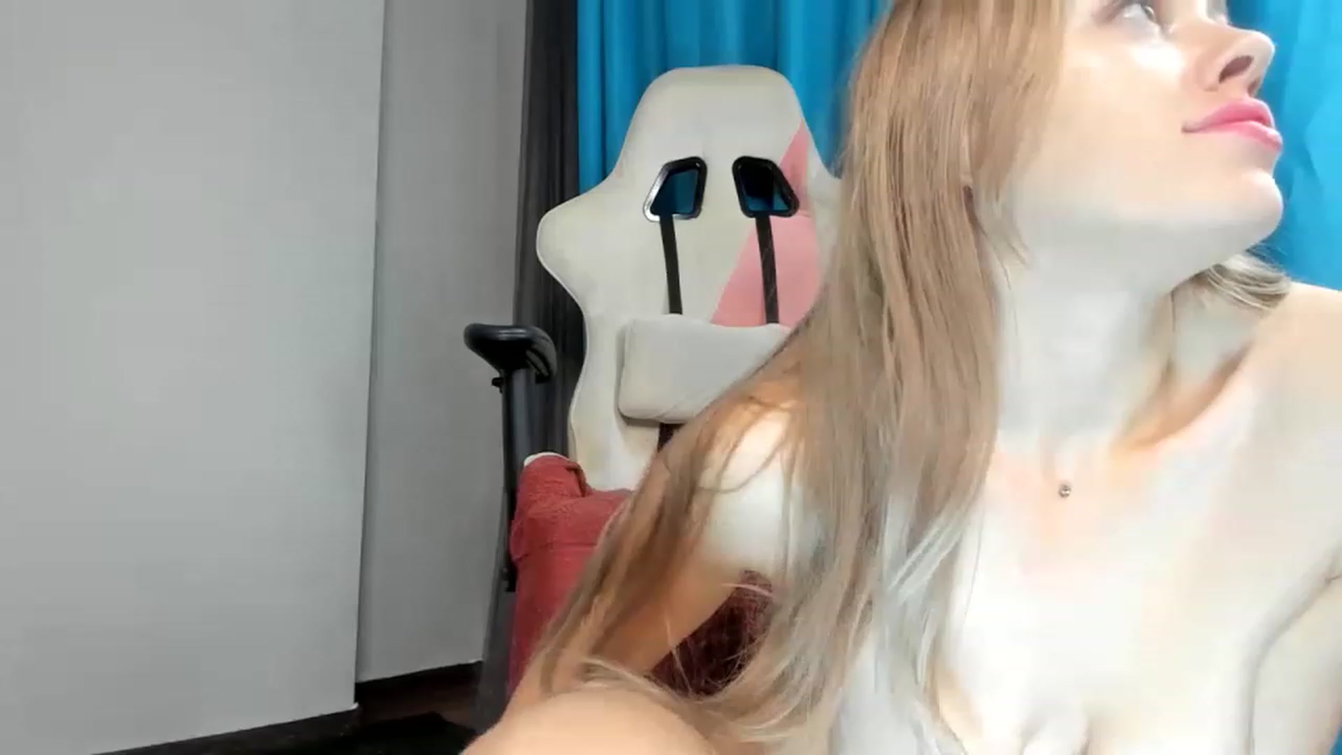 Gallery image thumbnail from Miichell_Star's myfreecams stream on, 11/29/2022, 06:31 image 16 of 20