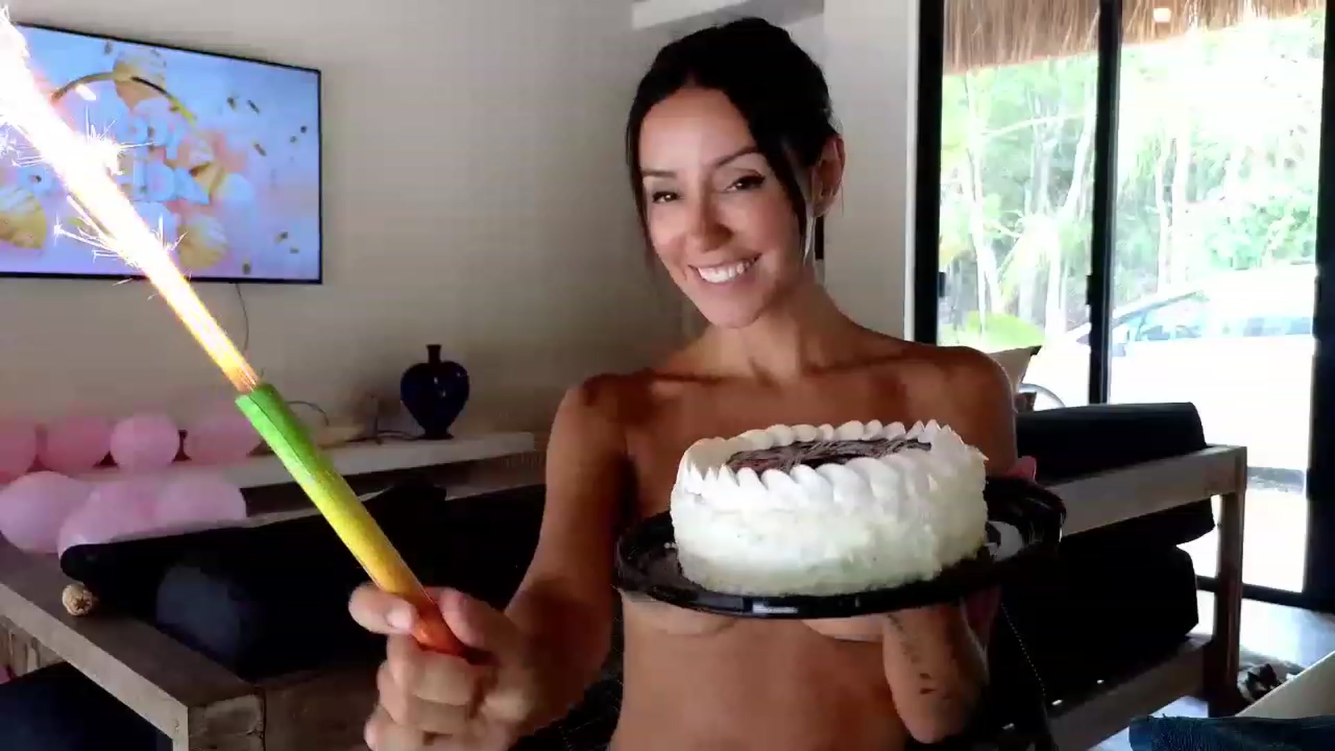 Gallery image thumbnail from Miiiawallace's myfreecams stream on, 04/29/2023, 18:37 image 13 of 20