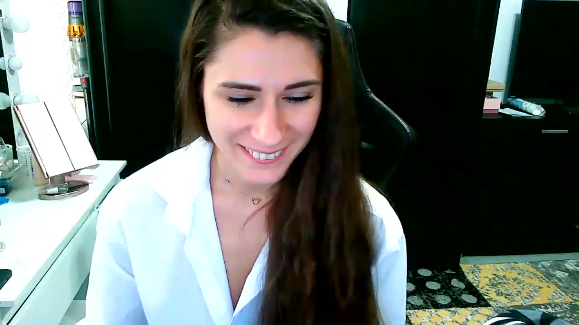 Gallery image thumbnail from Mija_Moon's myfreecams stream on, 08/21/2026, 10:54 image 18 of 20