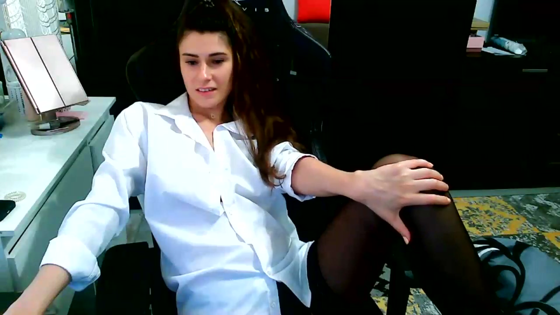 Gallery image thumbnail from Mija_Moon's myfreecams stream on, 08/21/2026, 10:54 image 3 of 20