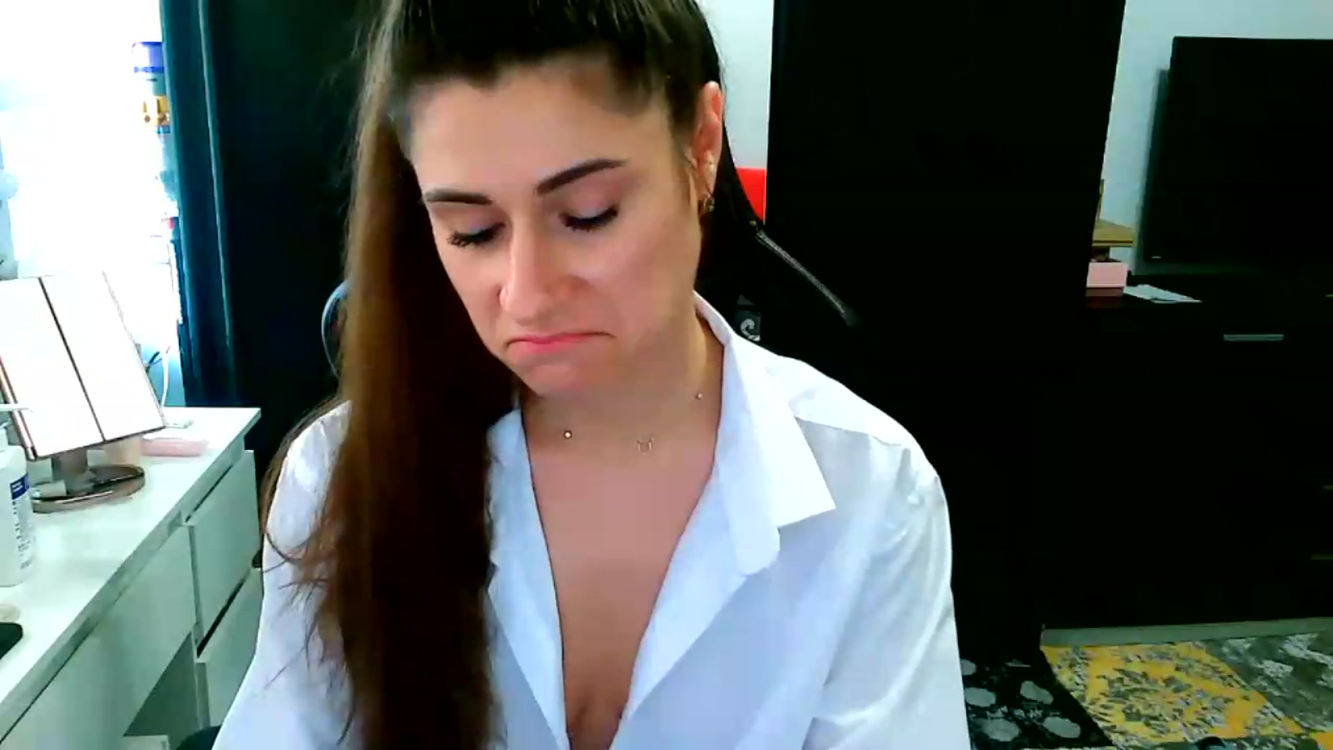 Gallery image thumbnail from Mija_Moon's myfreecams stream on, 08/21/2026, 14:48 image 17 of 20