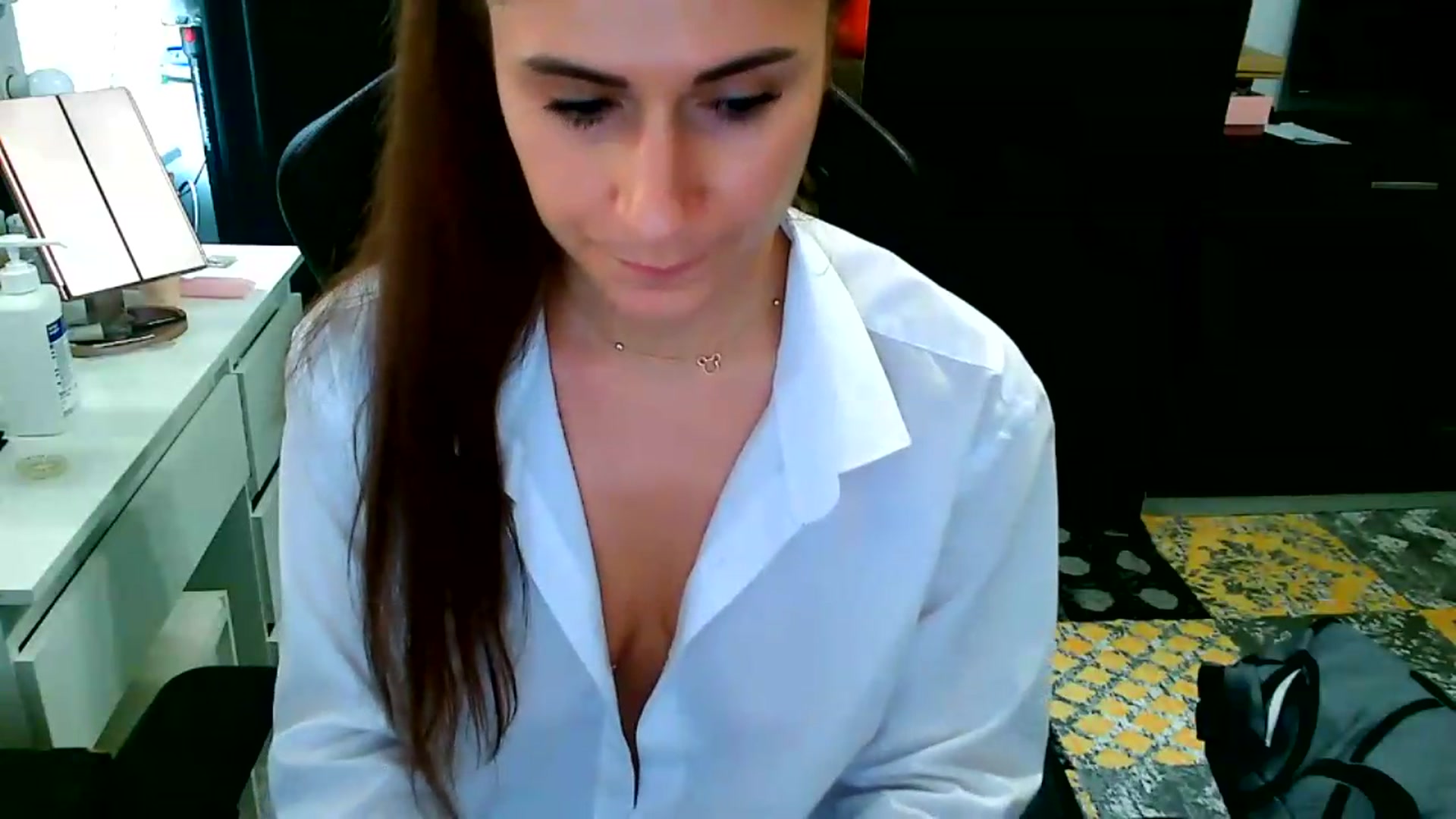 Gallery image thumbnail from Mija_Moon's myfreecams stream on, 08/21/2026, 15:45 image 14 of 20