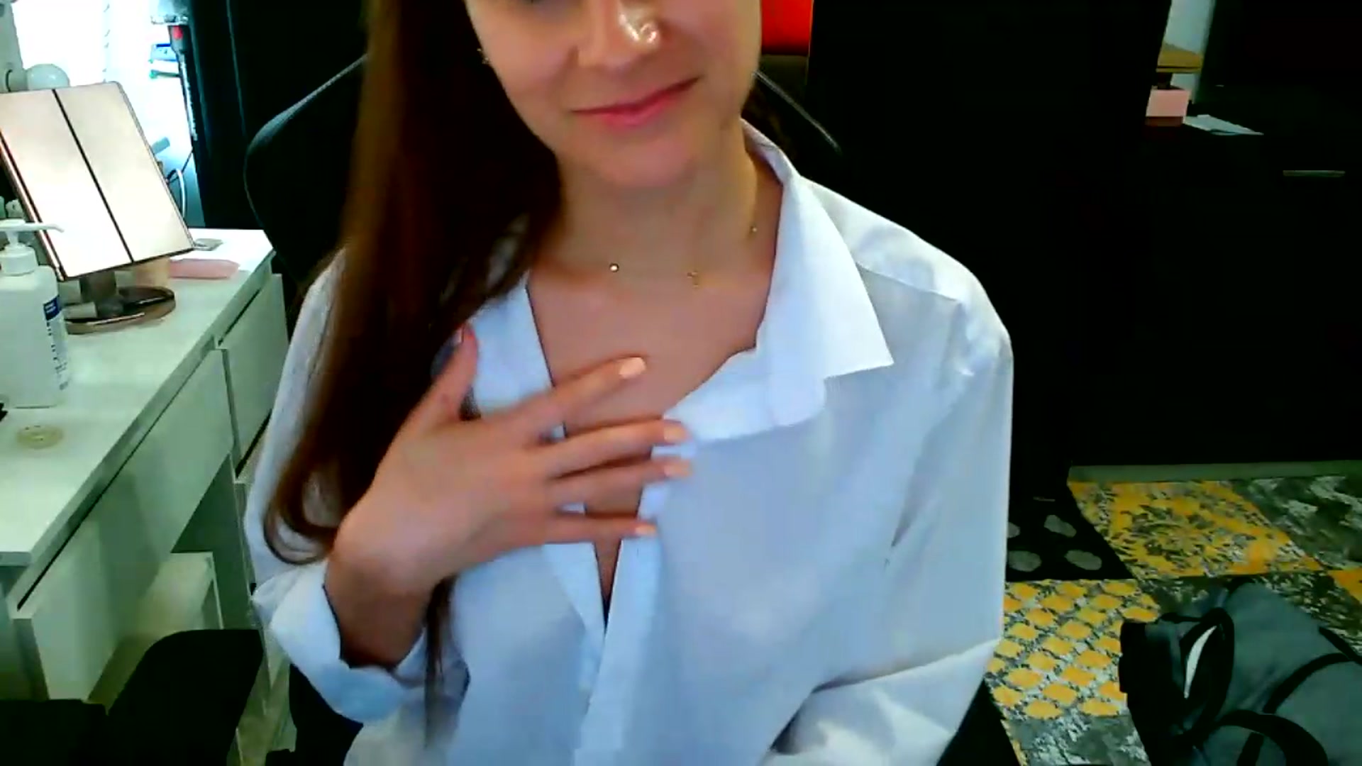 Gallery image thumbnail from Mija_Moon's myfreecams stream on, 08/21/2026, 15:45 image 18 of 20