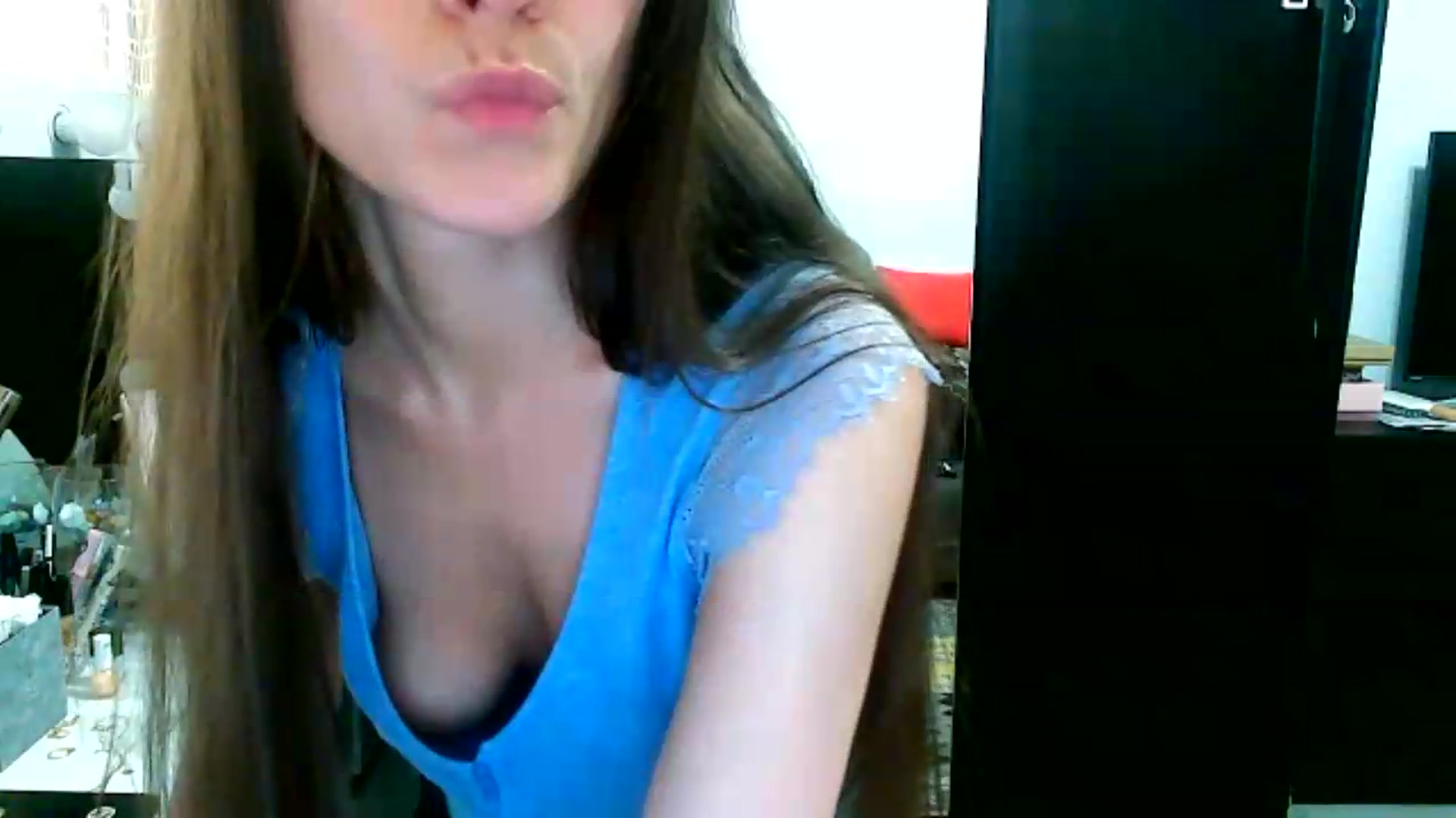 Gallery image thumbnail from Mija_Moon's myfreecams stream on, 08/24/2026, 17:18 image 4 of 20