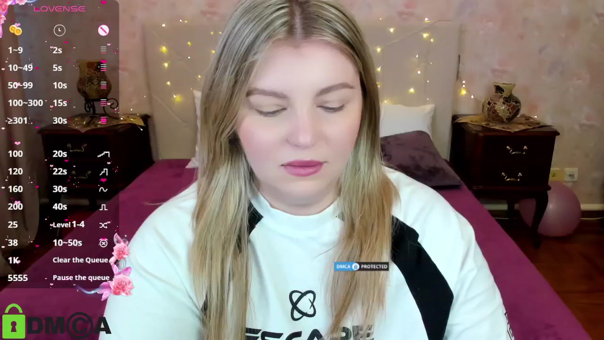 Gallery image thumbnail from MikaKittyy's myfreecams stream on, 03/31/2025, 08:28 image 18 of 20