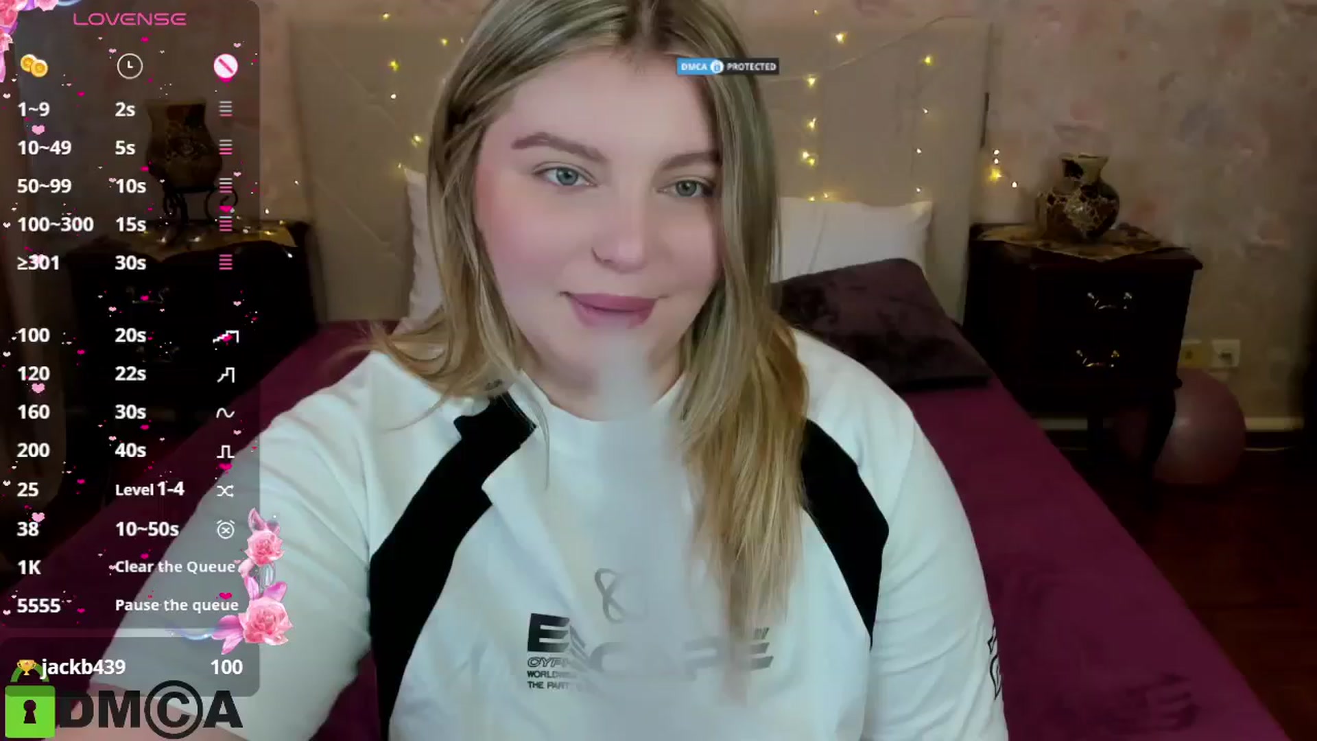 Gallery image thumbnail from MikaKittyy's myfreecams stream on, 03/31/2025, 08:28 image 7 of 20