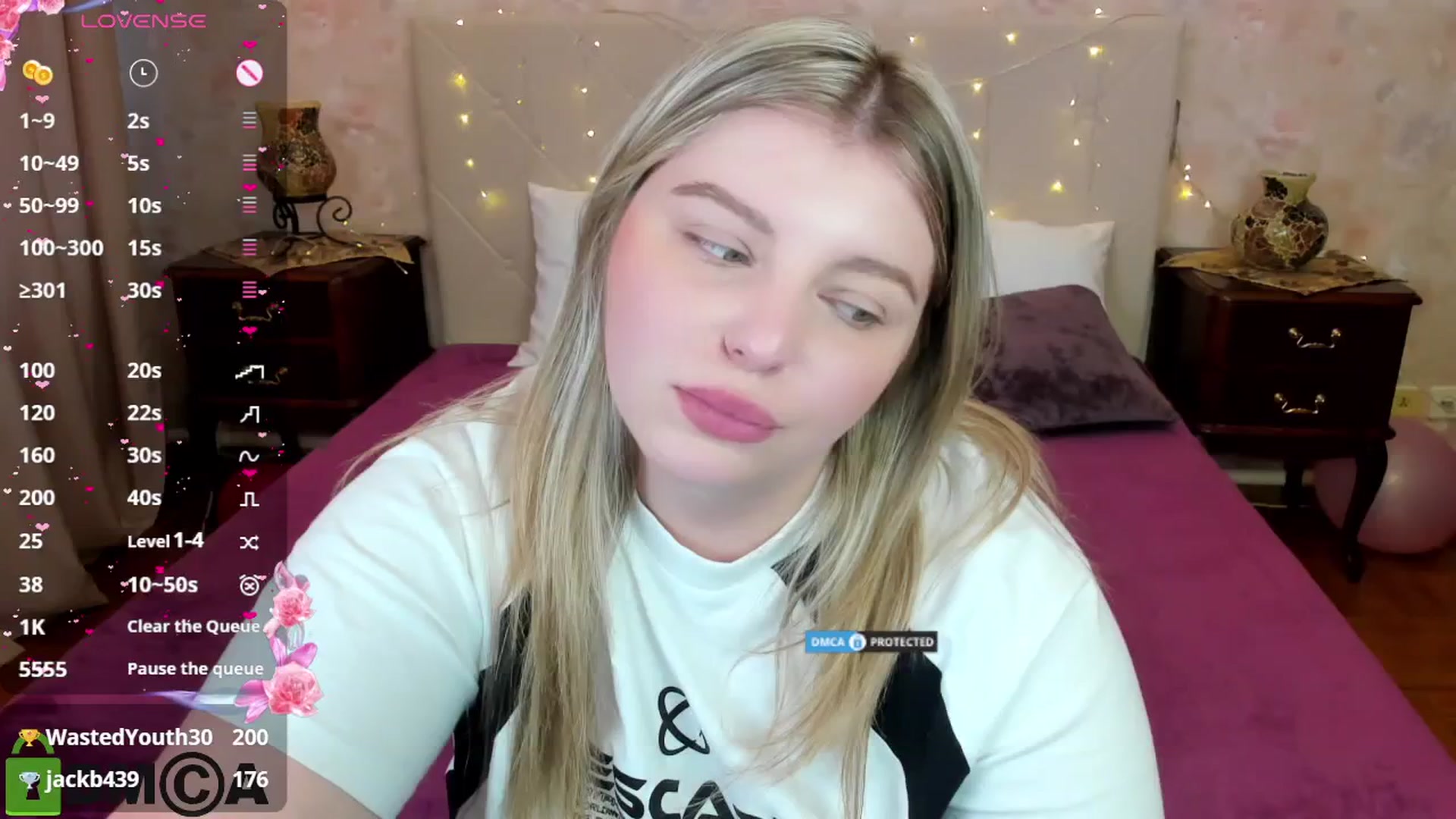 Gallery image thumbnail from MikaKittyy's myfreecams stream on, 03/31/2025, 13:02 image 13 of 20