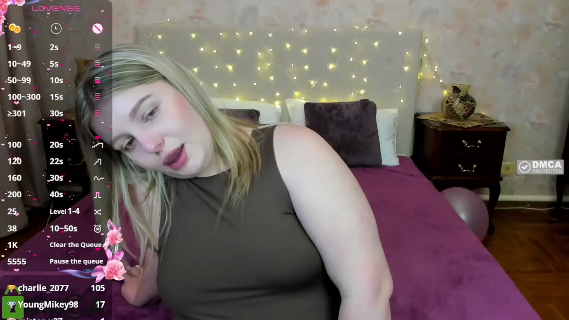 Gallery image thumbnail from MikaKittyy's myfreecams stream on, 04/01/2025, 15:48 image 15 of 20