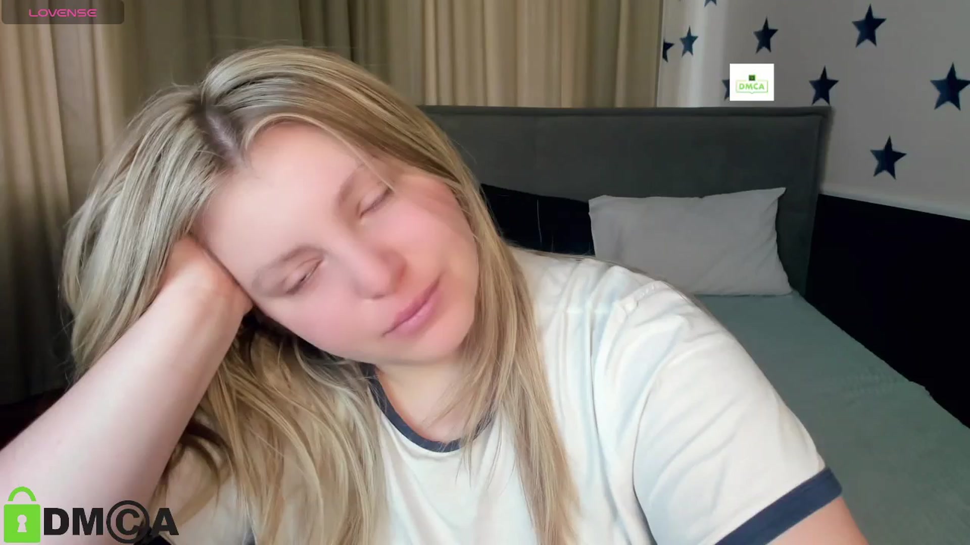 Gallery image thumbnail from MikaKittyy's myfreecams stream on, 04/06/2025, 14:24 image 1 of 20