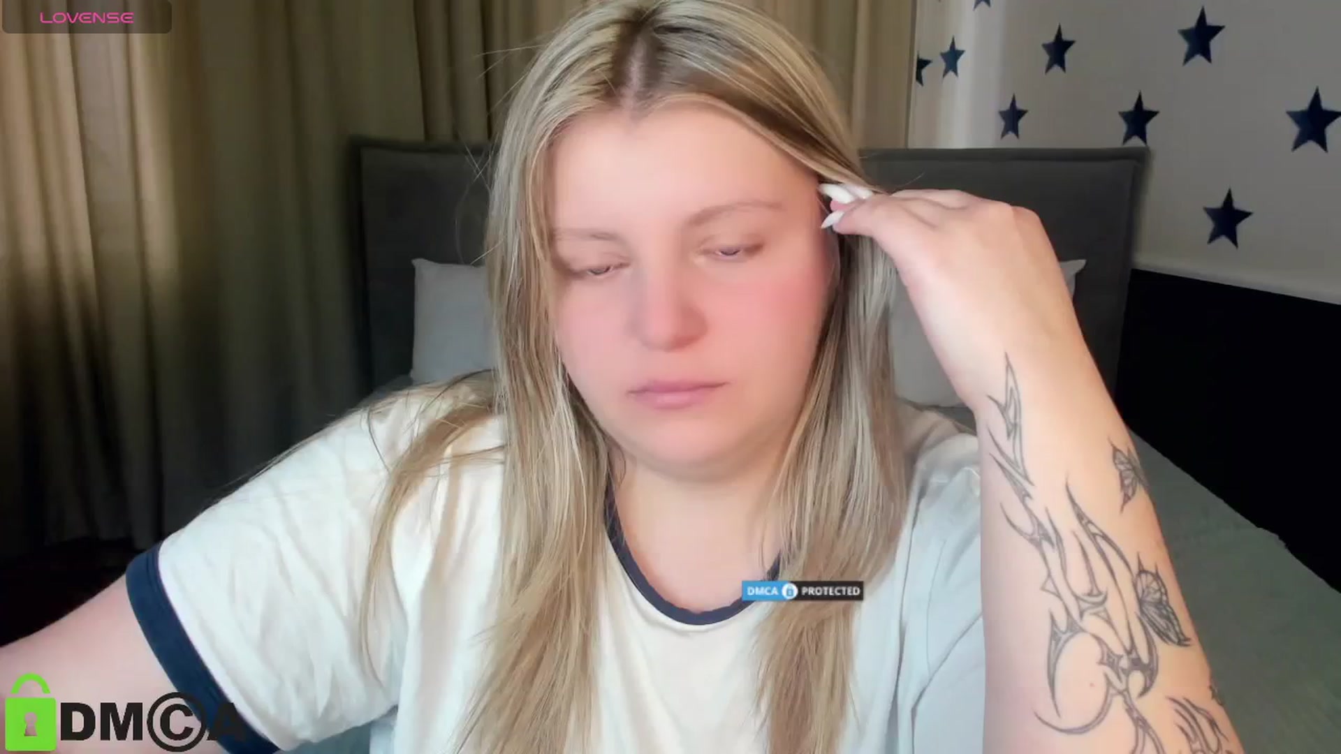 Gallery image thumbnail from MikaKittyy's myfreecams stream on, 04/06/2025, 14:24 image 4 of 20