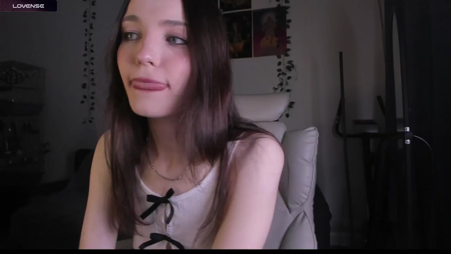 Gallery image thumbnail from MikaMaez's myfreecams stream on, 09/21/2024, 24:37 image 9 of 20