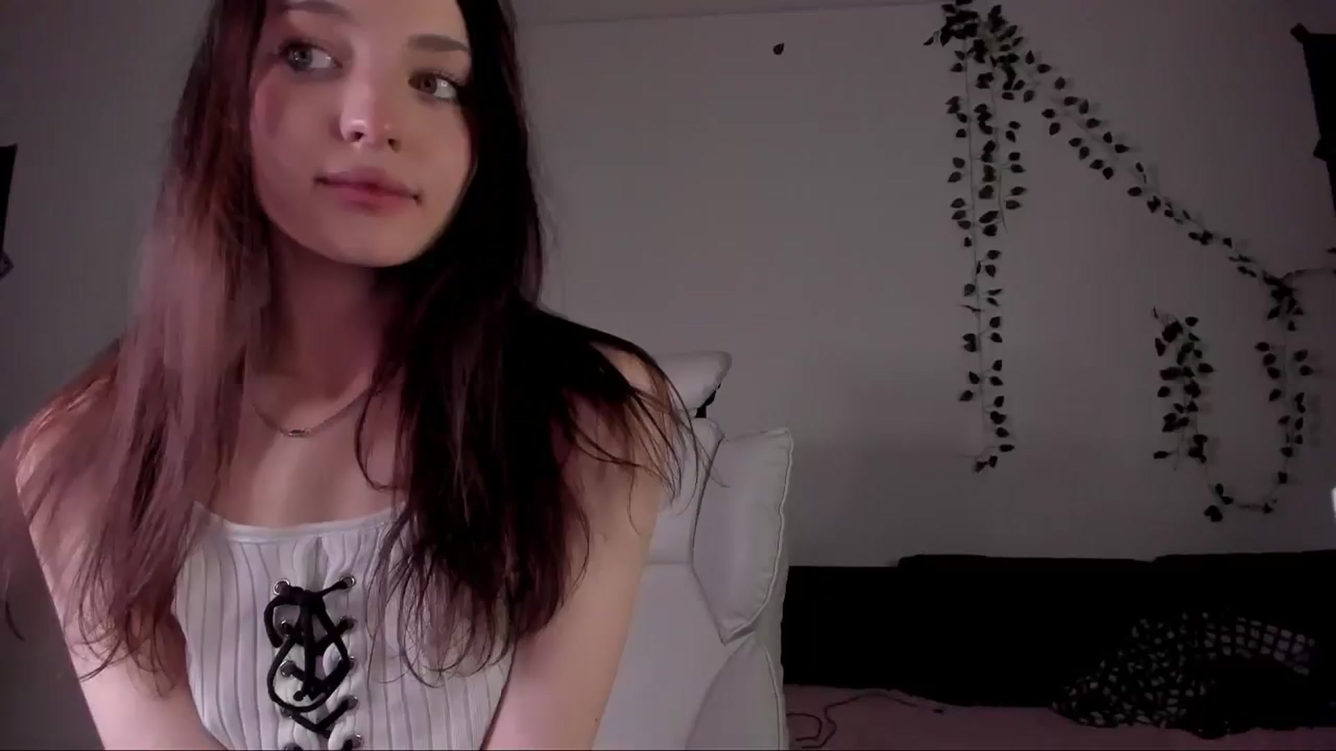 Gallery image thumbnail from MikaMaez's myfreecams stream on, 11/25/2024, 20:34 image 2 of 20