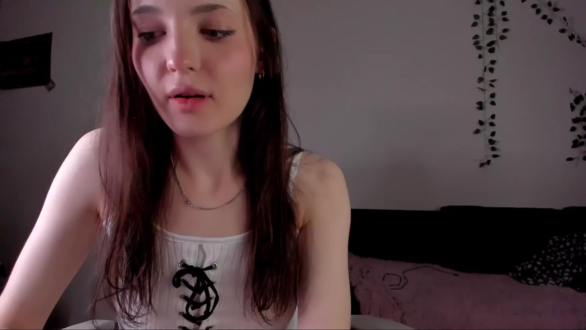 Gallery image thumbnail from MikaMaez's myfreecams stream on, 11/25/2024, 23:28 image 2 of 20