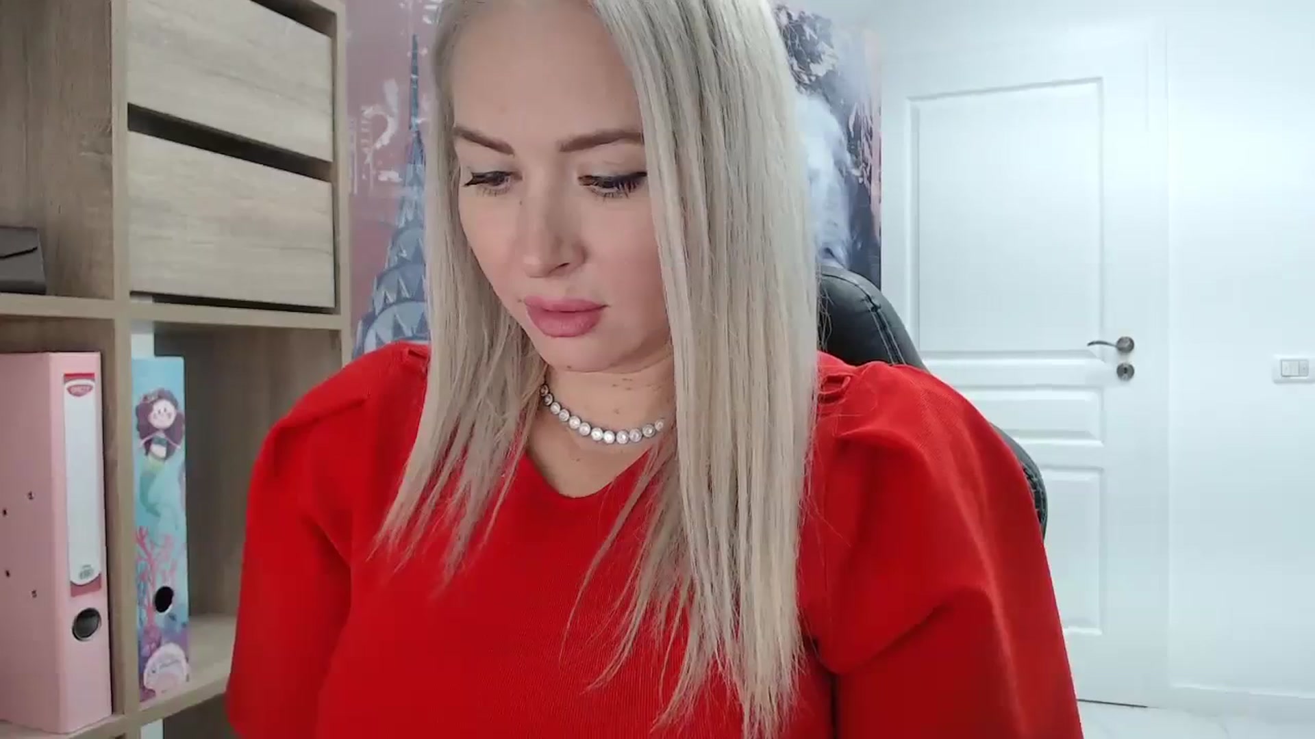 Gallery image thumbnail from Mika__'s myfreecams stream on, 12/25/2023, 15:44 image 6 of 20