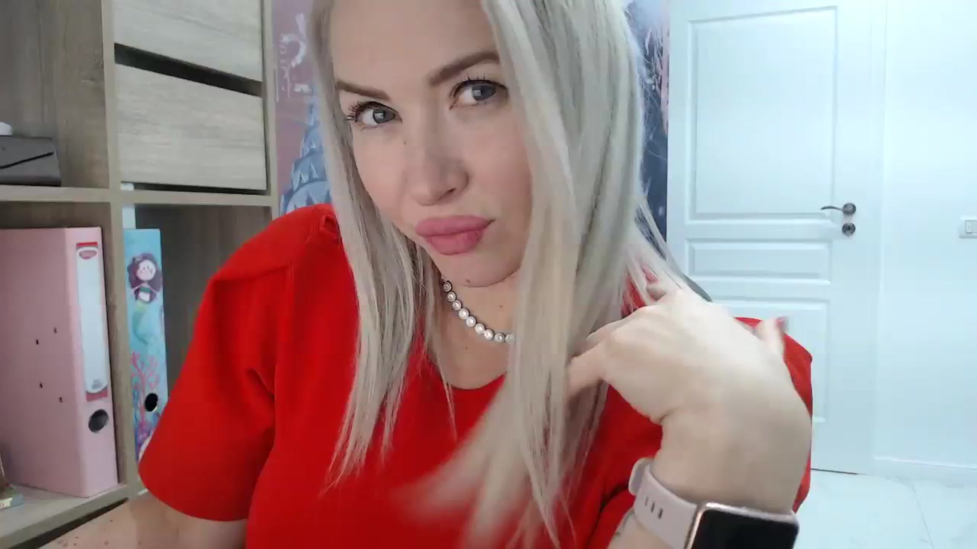 Gallery image thumbnail from Mika__'s myfreecams stream on, 12/25/2023, 15:44 image 12 of 20