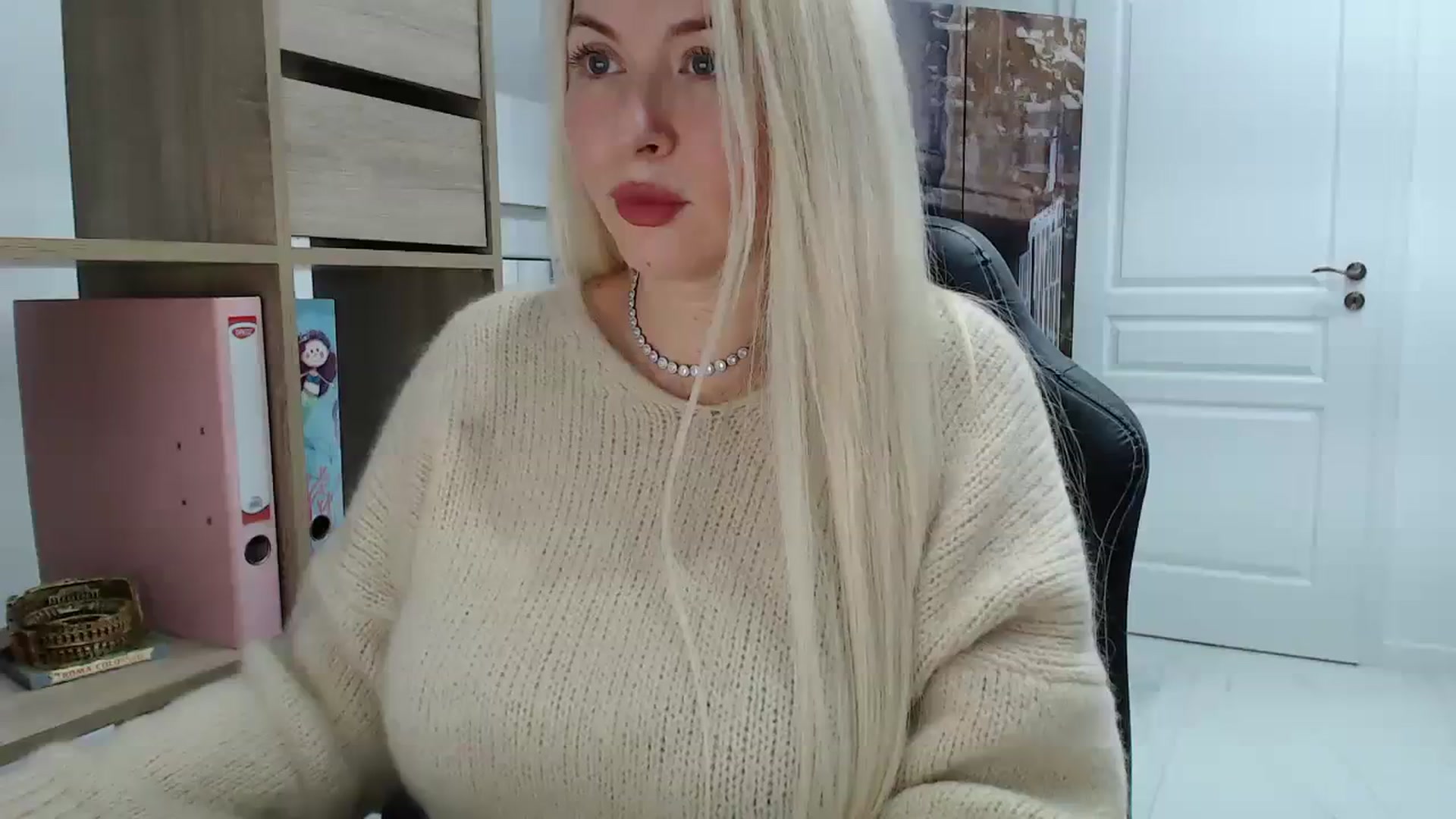 Gallery image thumbnail from Mika__'s myfreecams stream on, 01/23/2024, 23:56 image 10 of 20