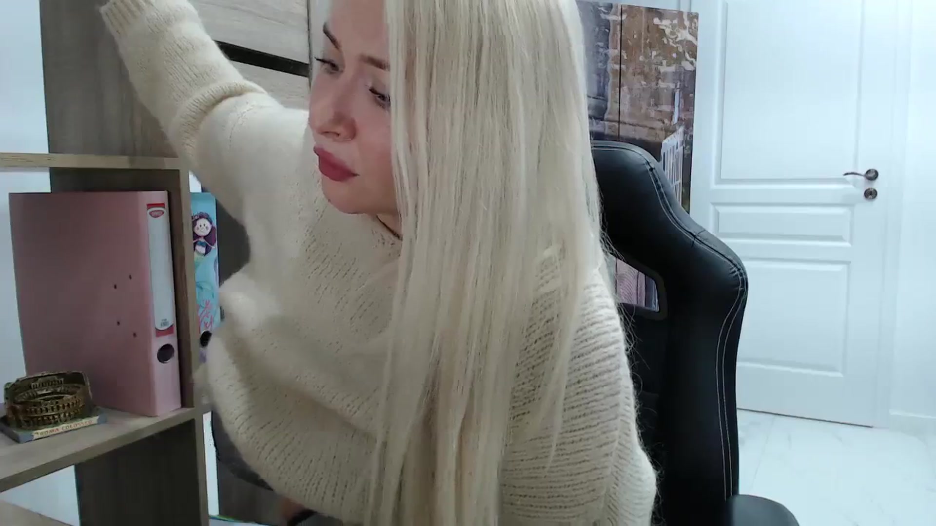 Gallery image thumbnail from Mika__'s myfreecams stream on, 01/23/2024, 23:56 image 12 of 20