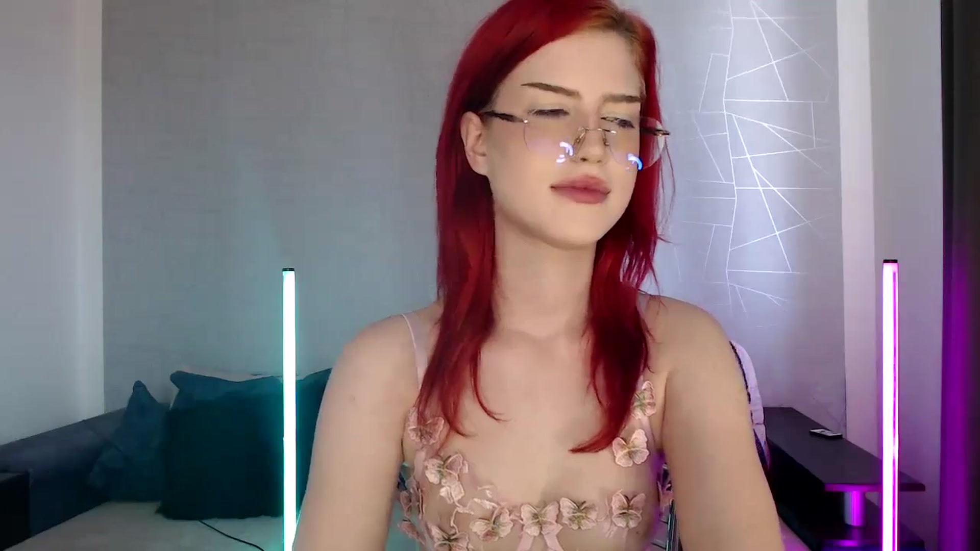 Gallery image thumbnail from MikasaWaifu's myfreecams stream on, 05/21/2024, 11:20 image 6 of 20