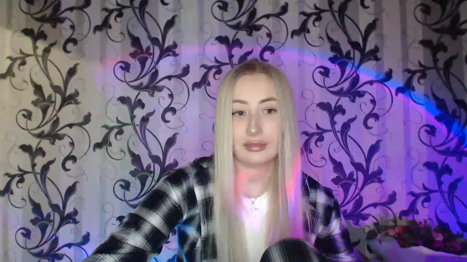 Gallery image thumbnail from MikiNiki25's myfreecams stream on, 03/24/2023, 17:35 image 18 of 20