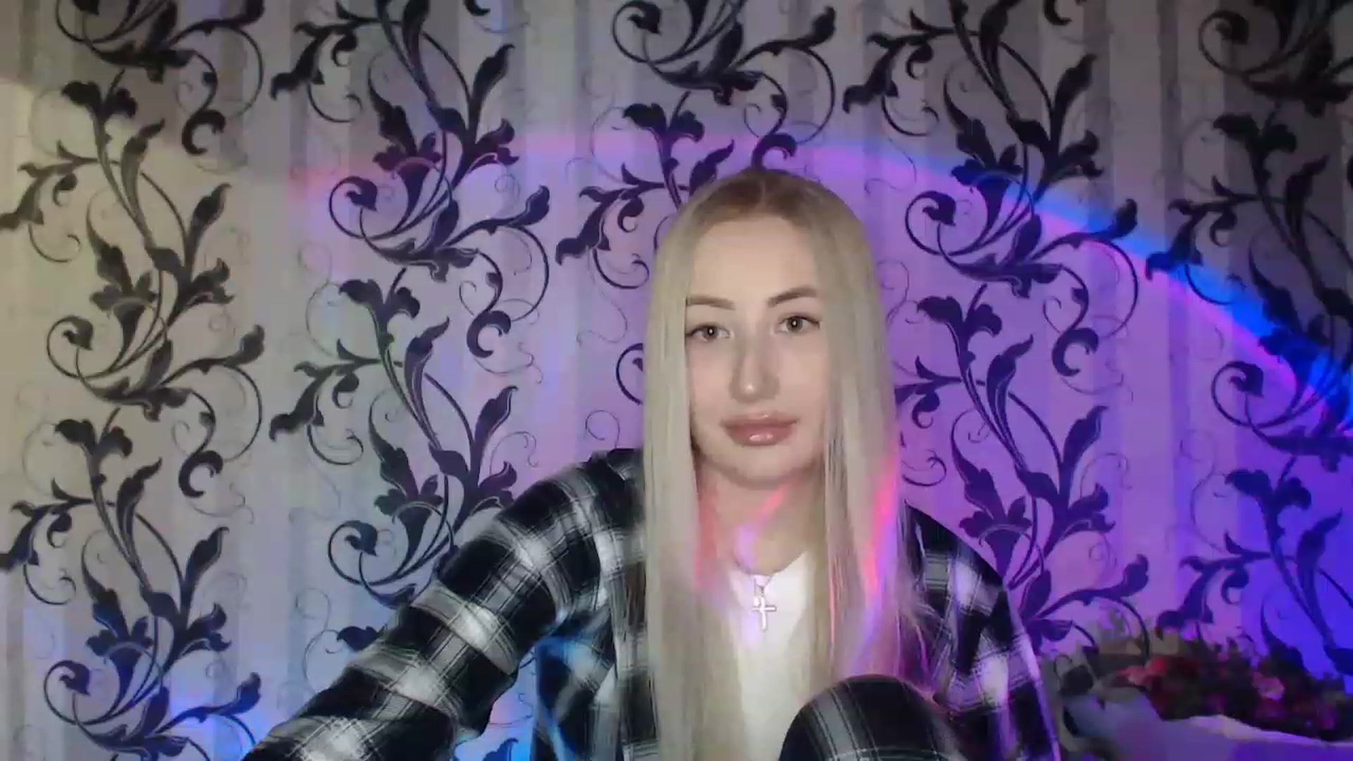 Gallery image thumbnail from MikiNiki25's myfreecams stream on, 03/24/2023, 17:35 image 16 of 20