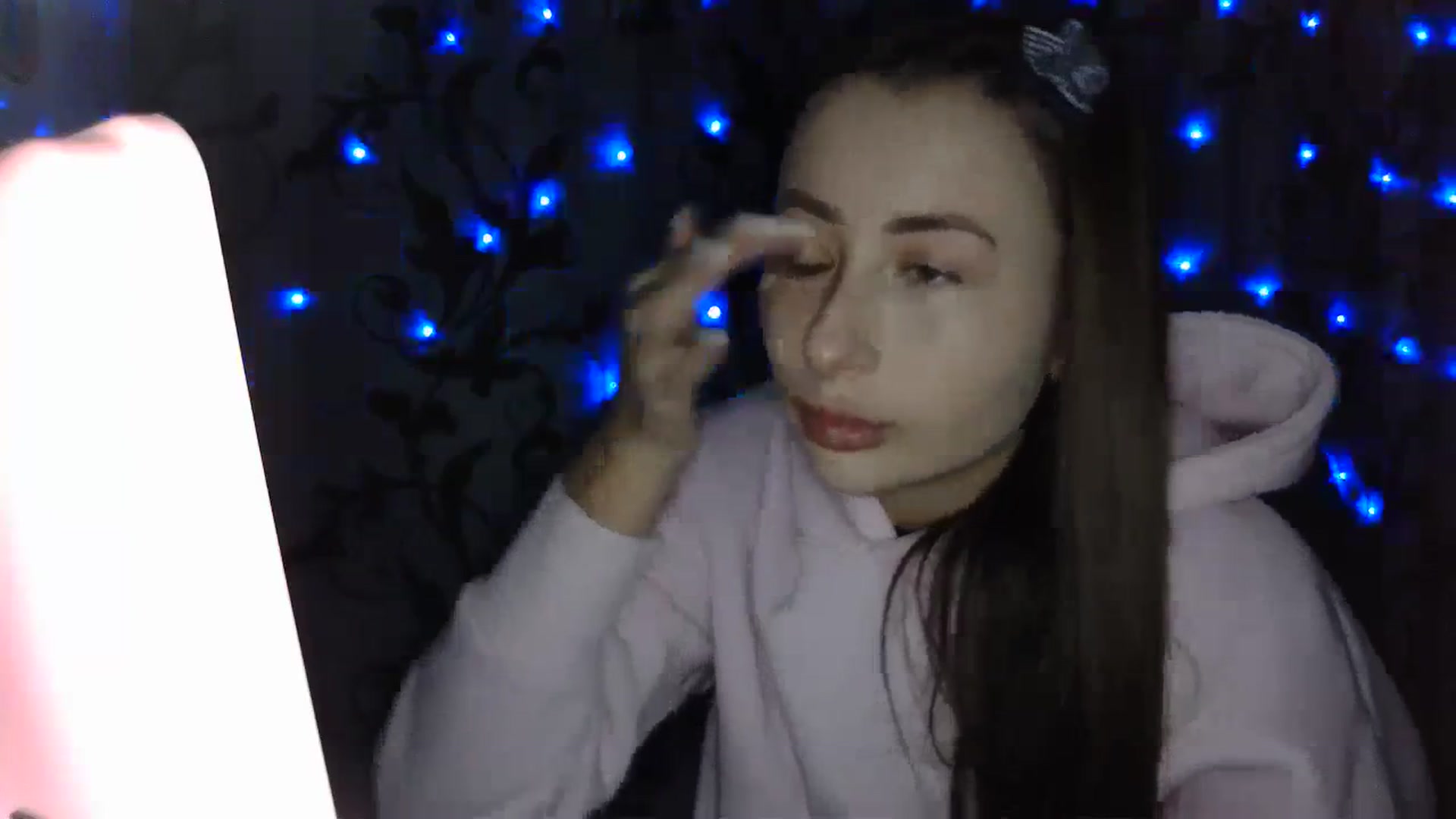 Gallery image thumbnail from MikiNiki25's myfreecams stream on, 12/25/2023, 20:38 image 5 of 20