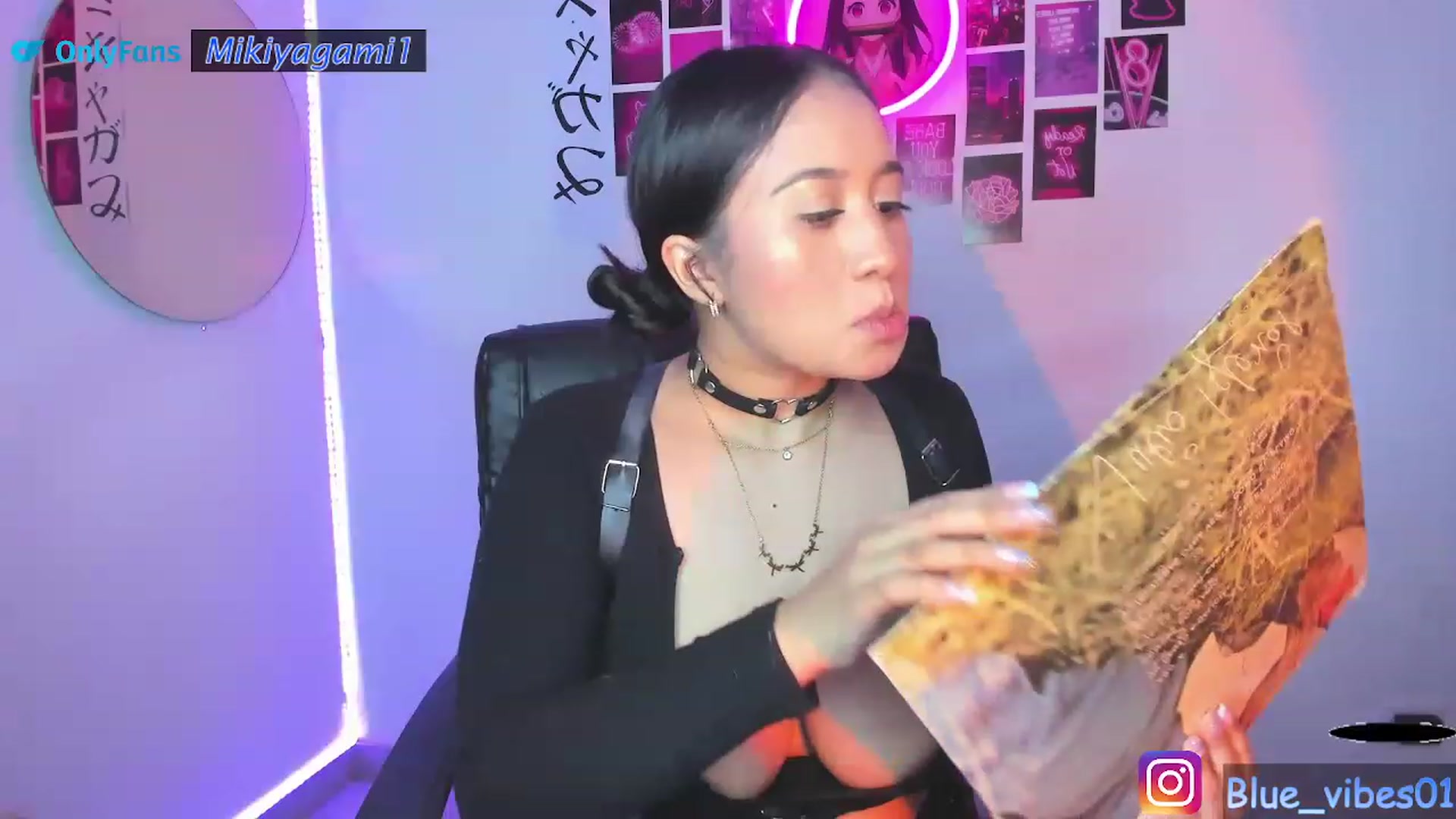 Gallery image thumbnail from Miki_yagami's myfreecams stream on, 11/29/2022, 01:44 image 4 of 20