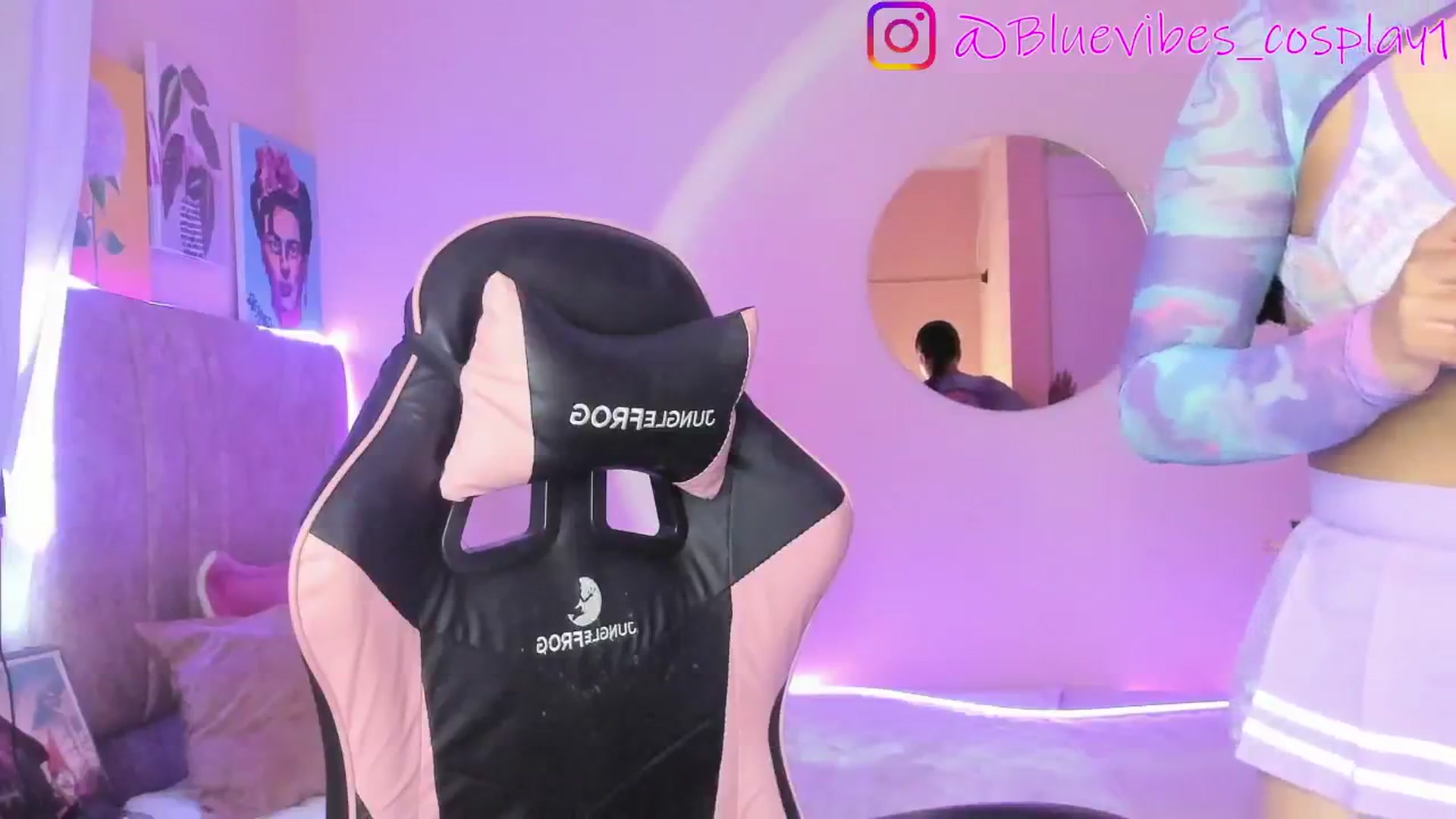 Gallery image thumbnail from Miki_yagami's myfreecams stream on, 05/25/2024, 12:01 image 13 of 20