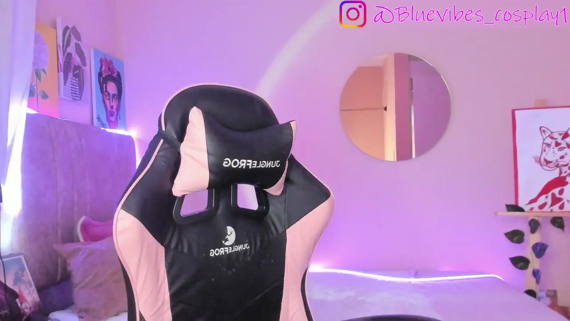 Gallery image thumbnail from Miki_yagami's myfreecams stream on, 05/25/2024, 12:01 image 12 of 20
