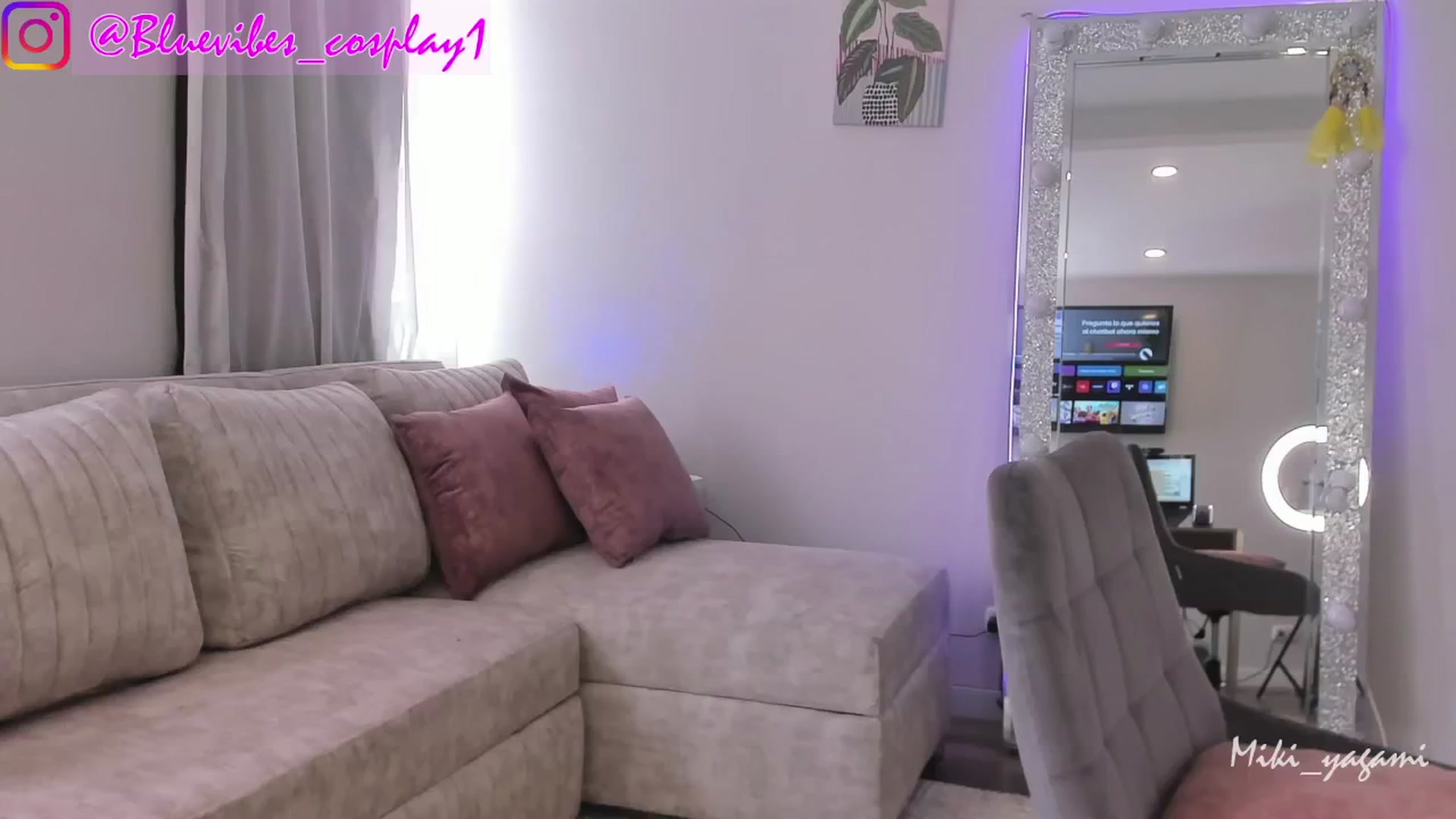 Gallery image thumbnail from Miki_yagami's myfreecams stream on, 08/11/2024, 16:17 image 16 of 20