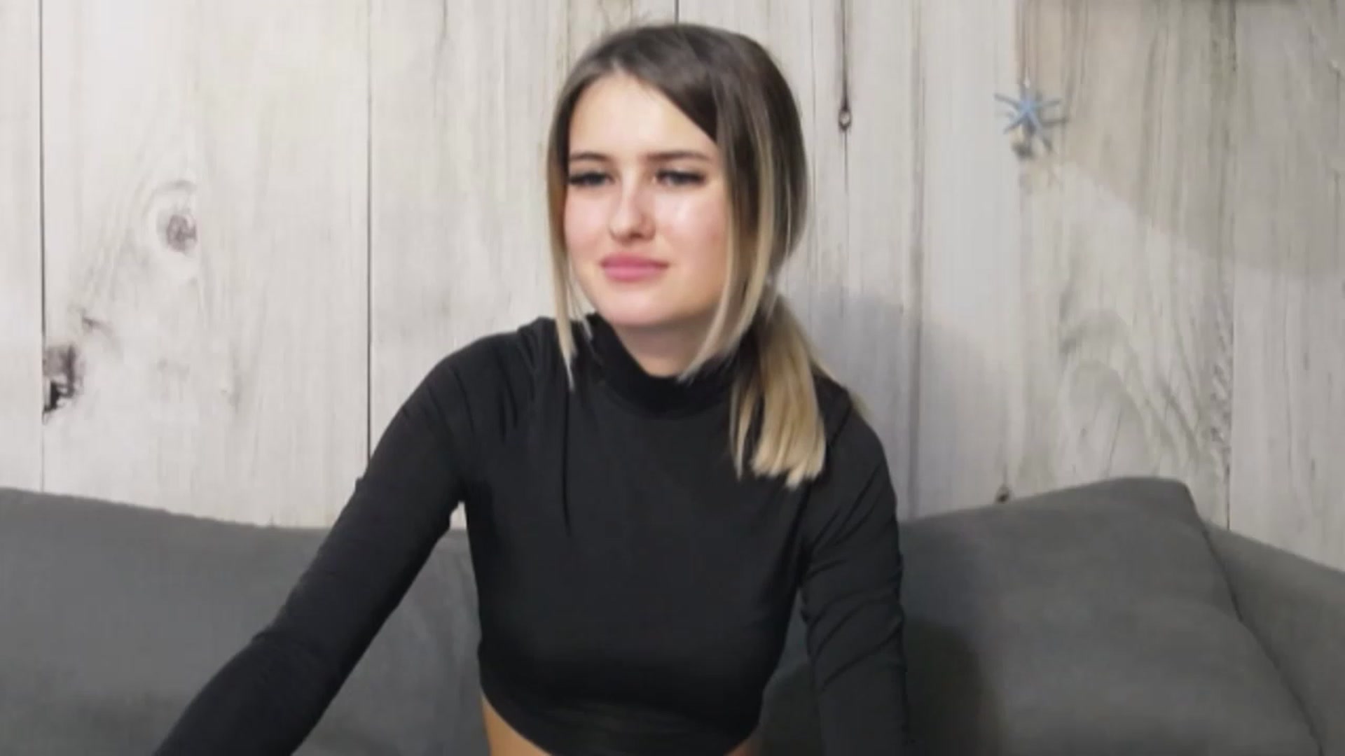 Gallery image thumbnail from MikyAngel's myfreecams stream on, 11/15/2022, 20:29 image 7 of 20