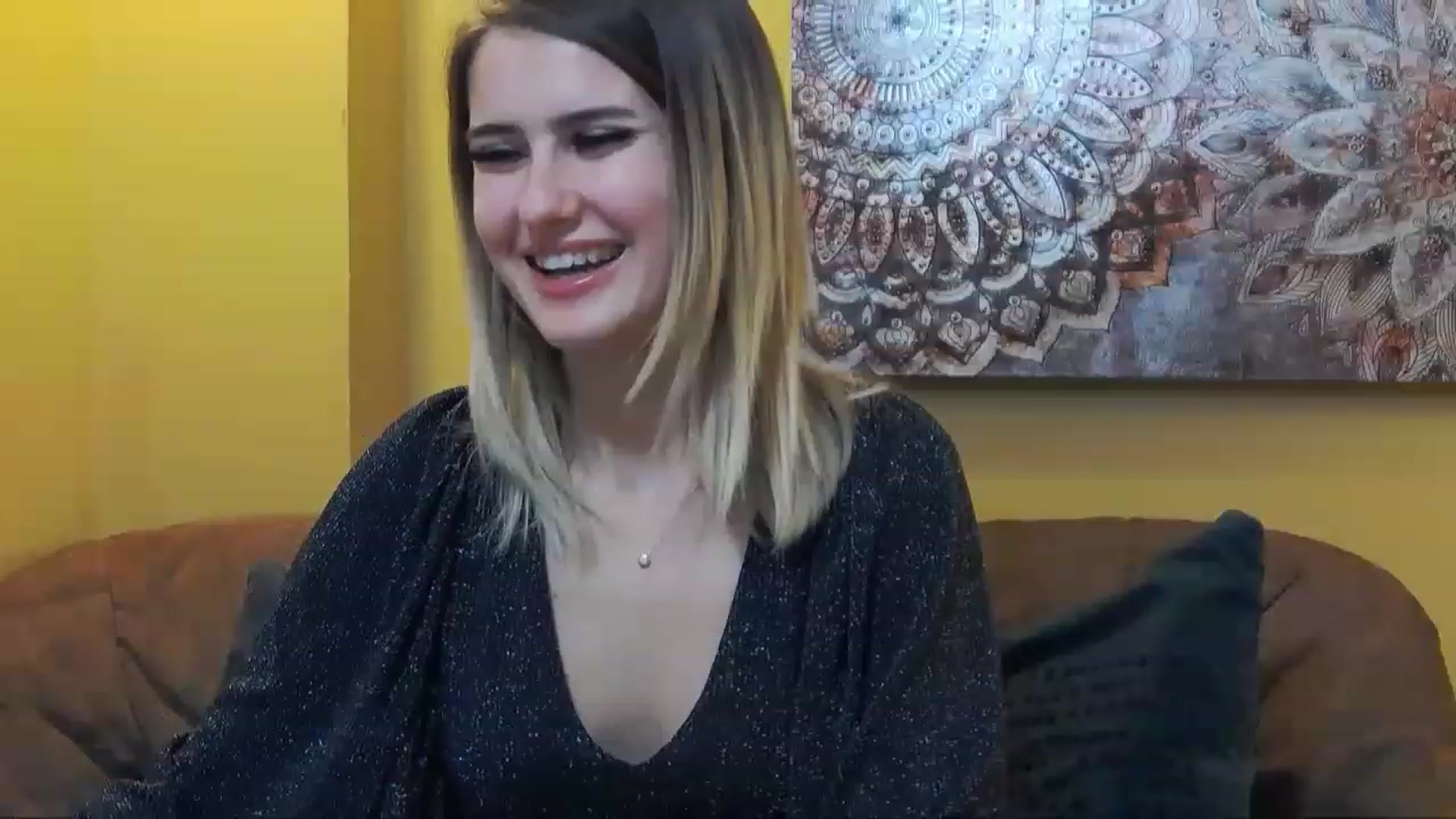 Gallery image thumbnail from MikyAngel's myfreecams stream on, 11/17/2022, 15:23 image 4 of 20