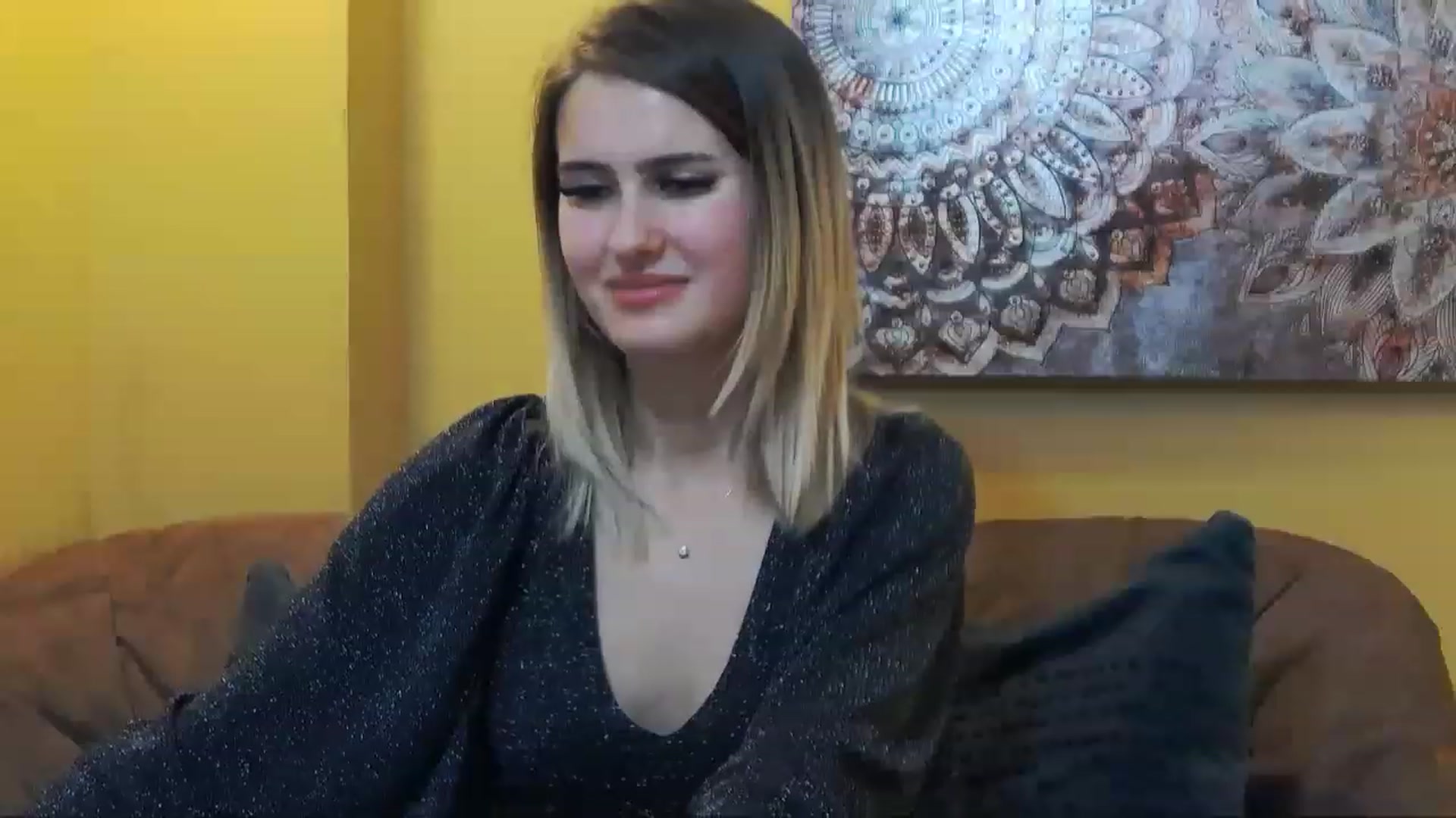 Gallery image thumbnail from MikyAngel's myfreecams stream on, 11/17/2022, 15:23 image 2 of 20
