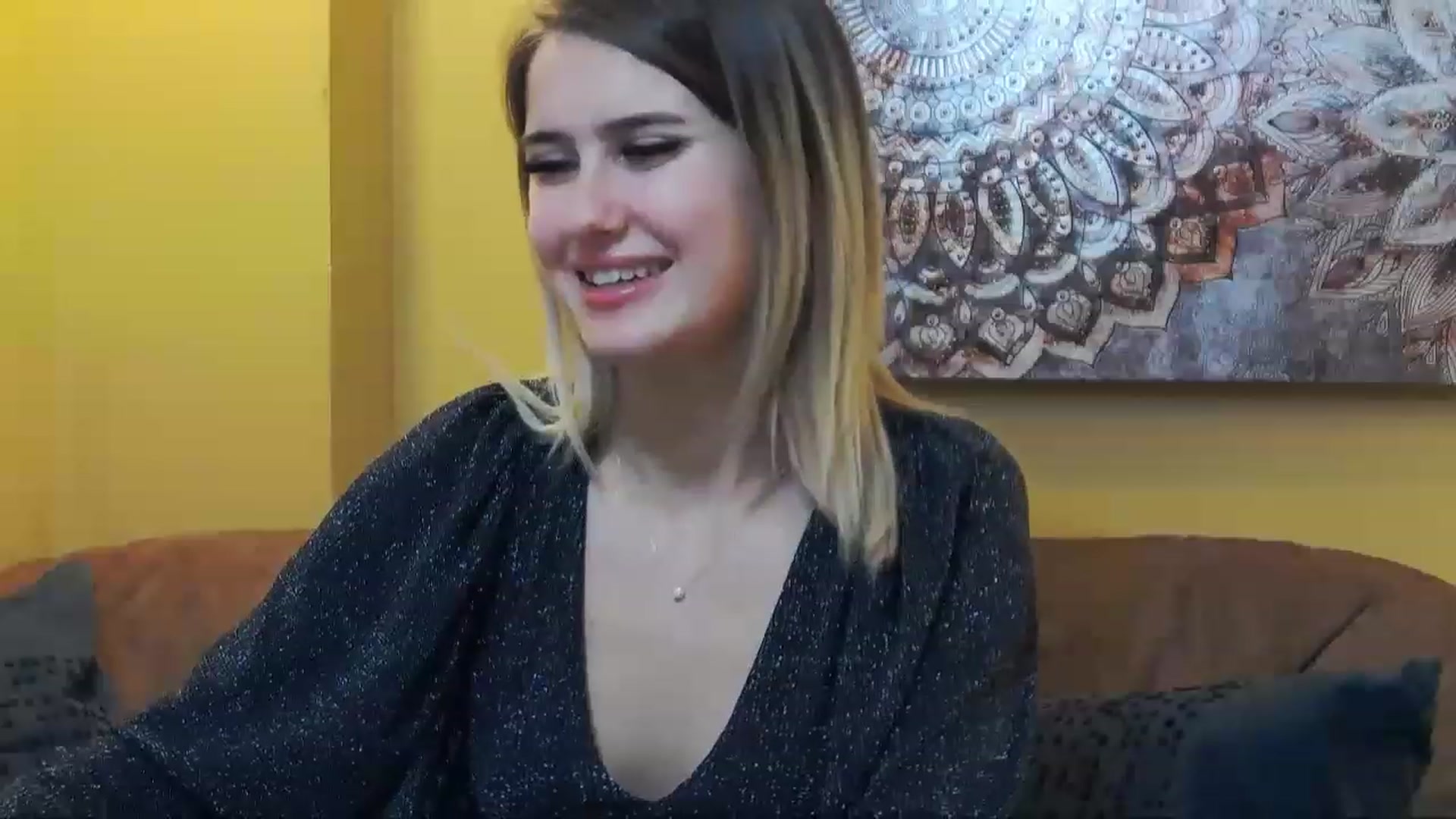 Gallery image thumbnail from MikyAngel's myfreecams stream on, 11/17/2022, 16:37 image 10 of 20