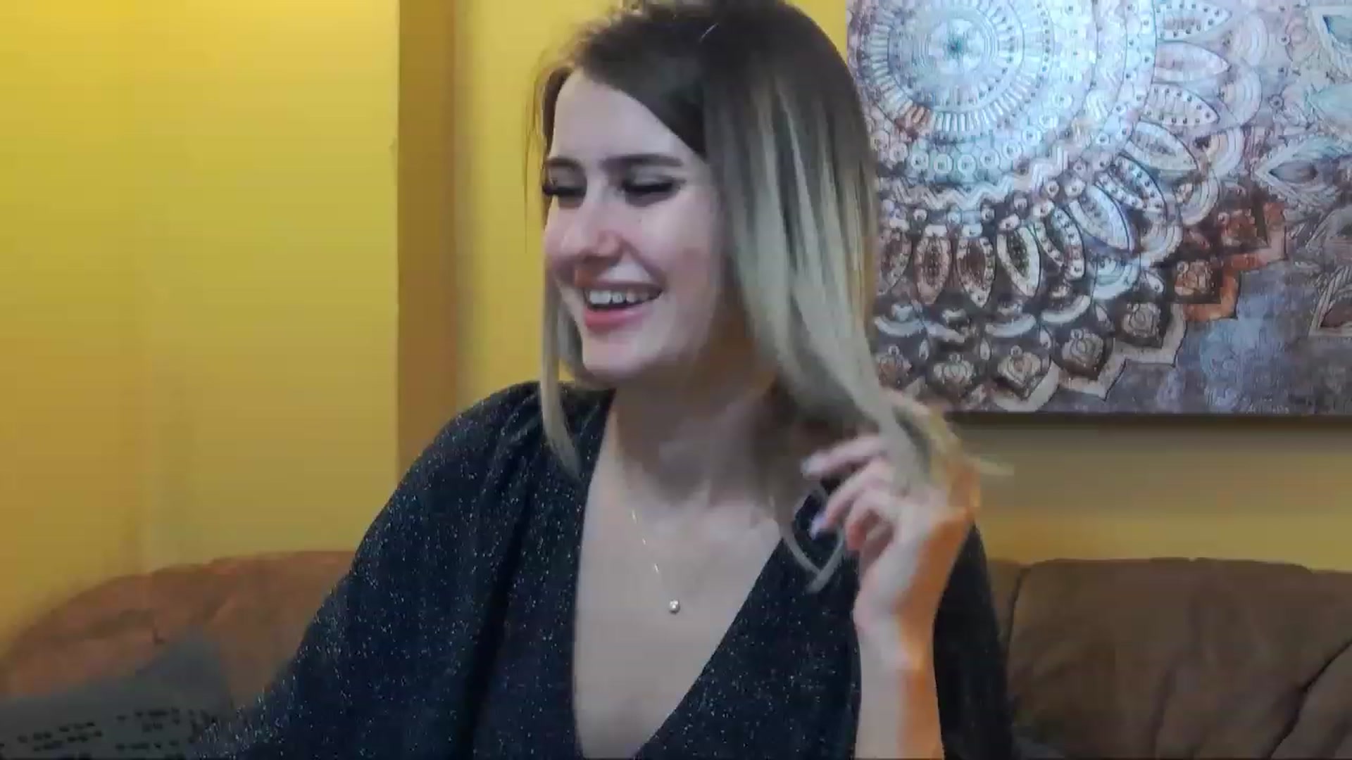 Gallery image thumbnail from MikyAngel's myfreecams stream on, 11/17/2022, 20:35 image 3 of 20