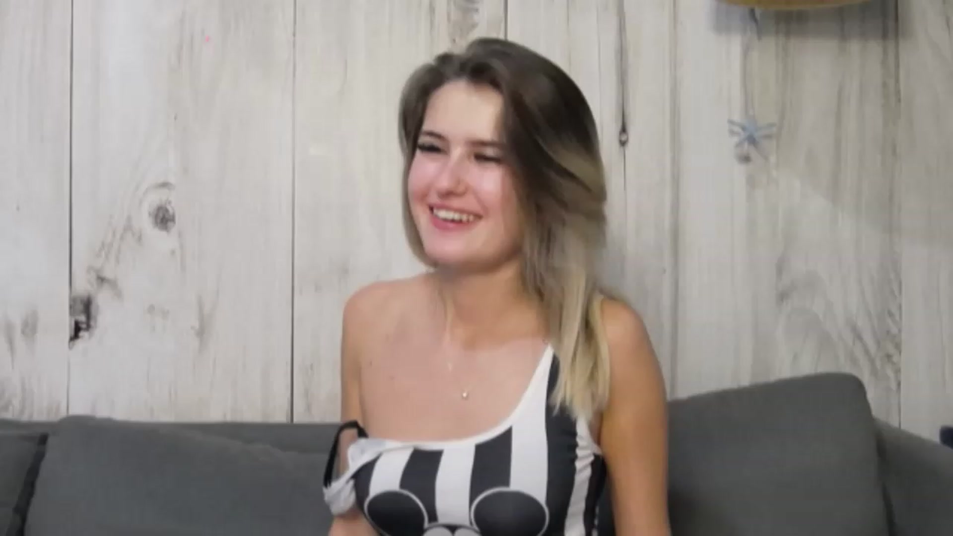 Gallery image thumbnail from MikyAngel's myfreecams stream on, 11/22/2022, 20:38 image 11 of 20