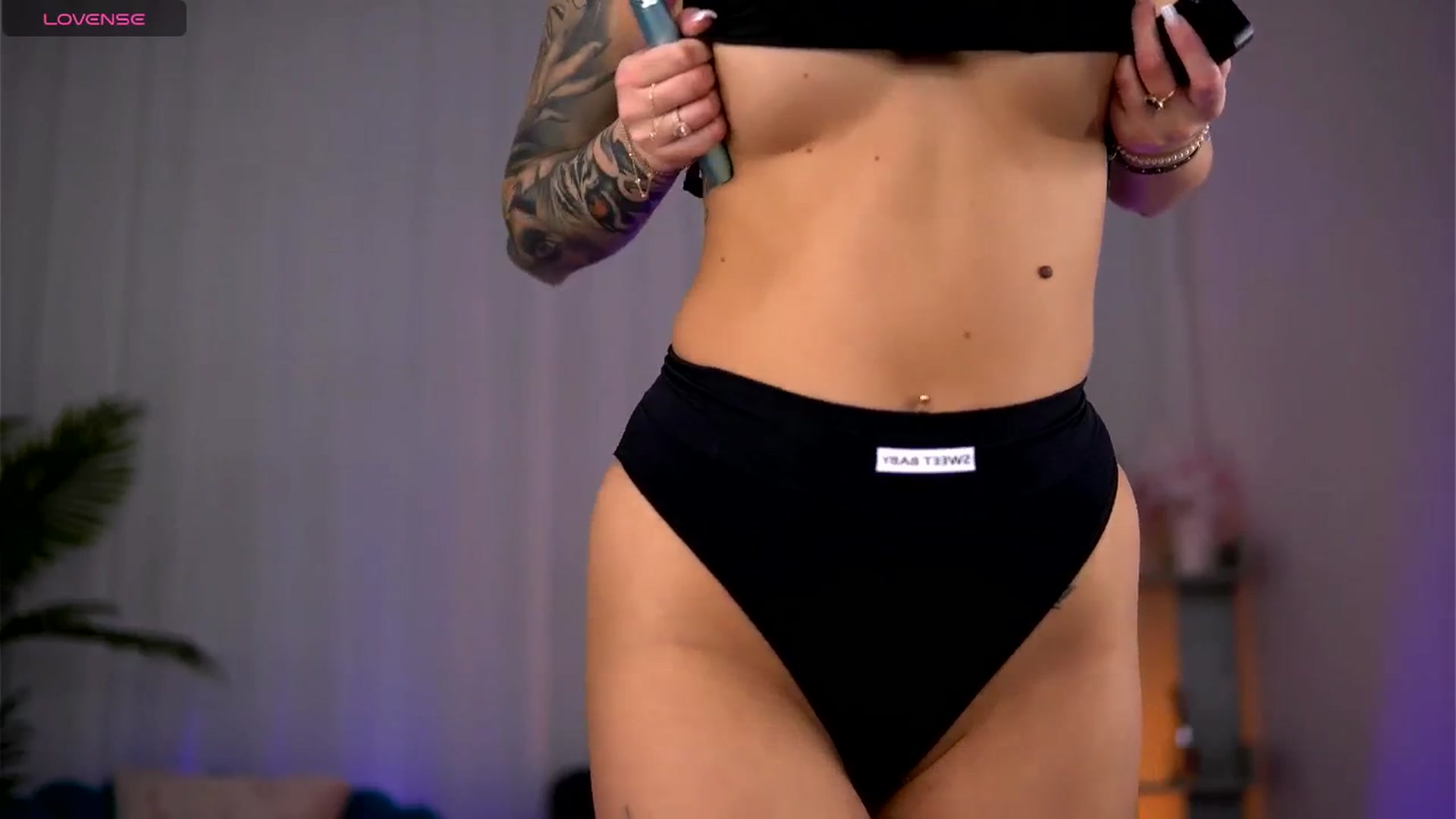Gallery image thumbnail from MikyLust's myfreecams stream on, 02/24/2026, 09:39 image 8 of 20