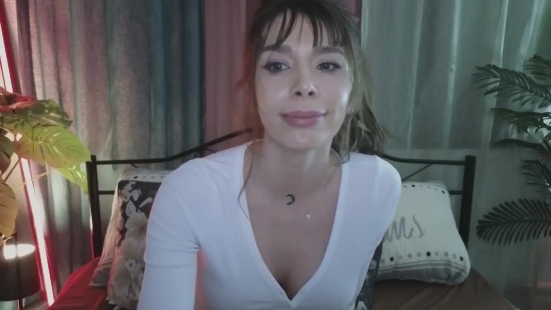 Gallery image thumbnail from MilaJoulie's myfreecams stream on, 11/26/2024, 21:43 image 12 of 20