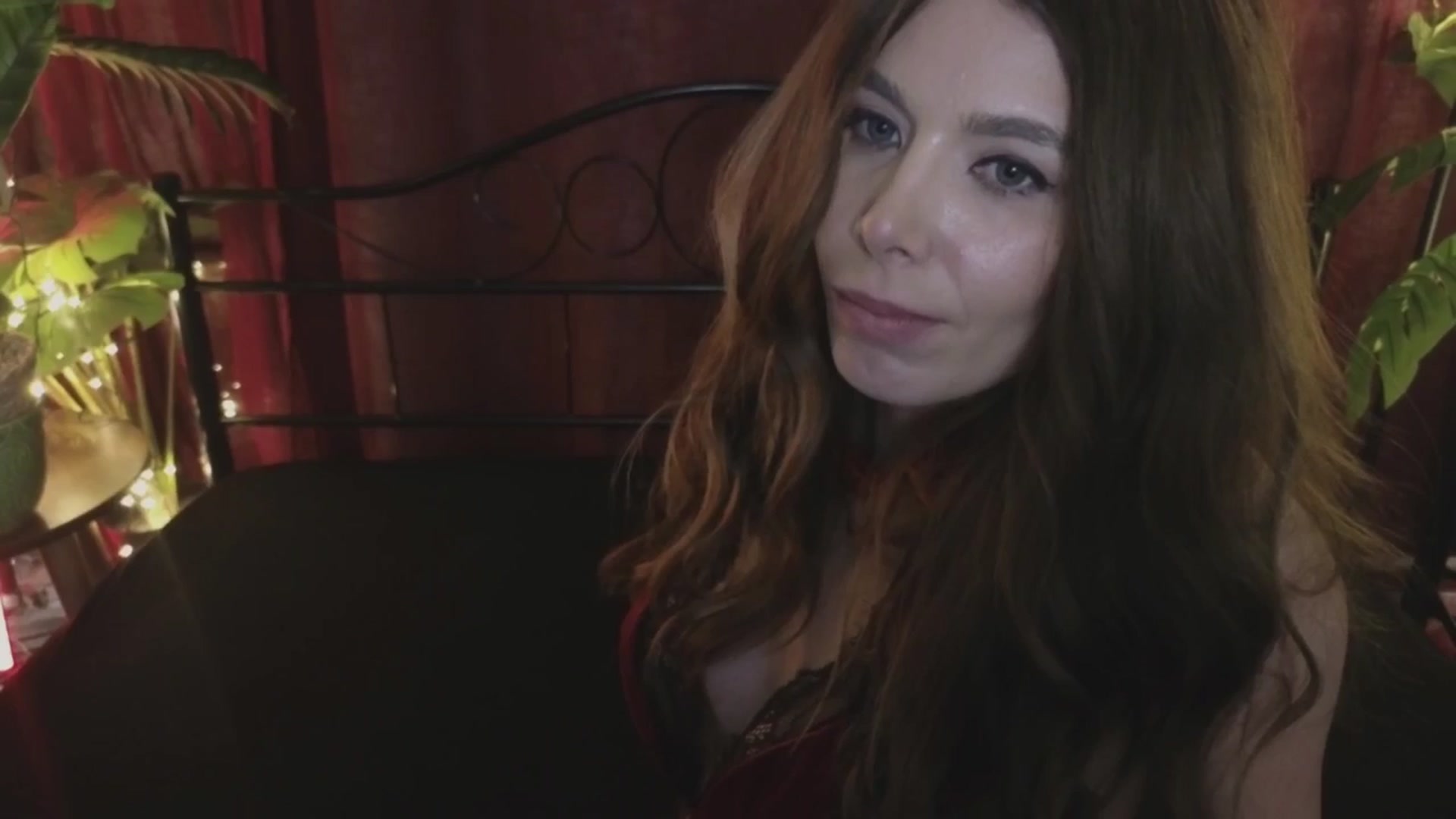 Gallery image thumbnail from MilaJoulie's myfreecams stream on, 12/28/2024, 21:29 image 13 of 20