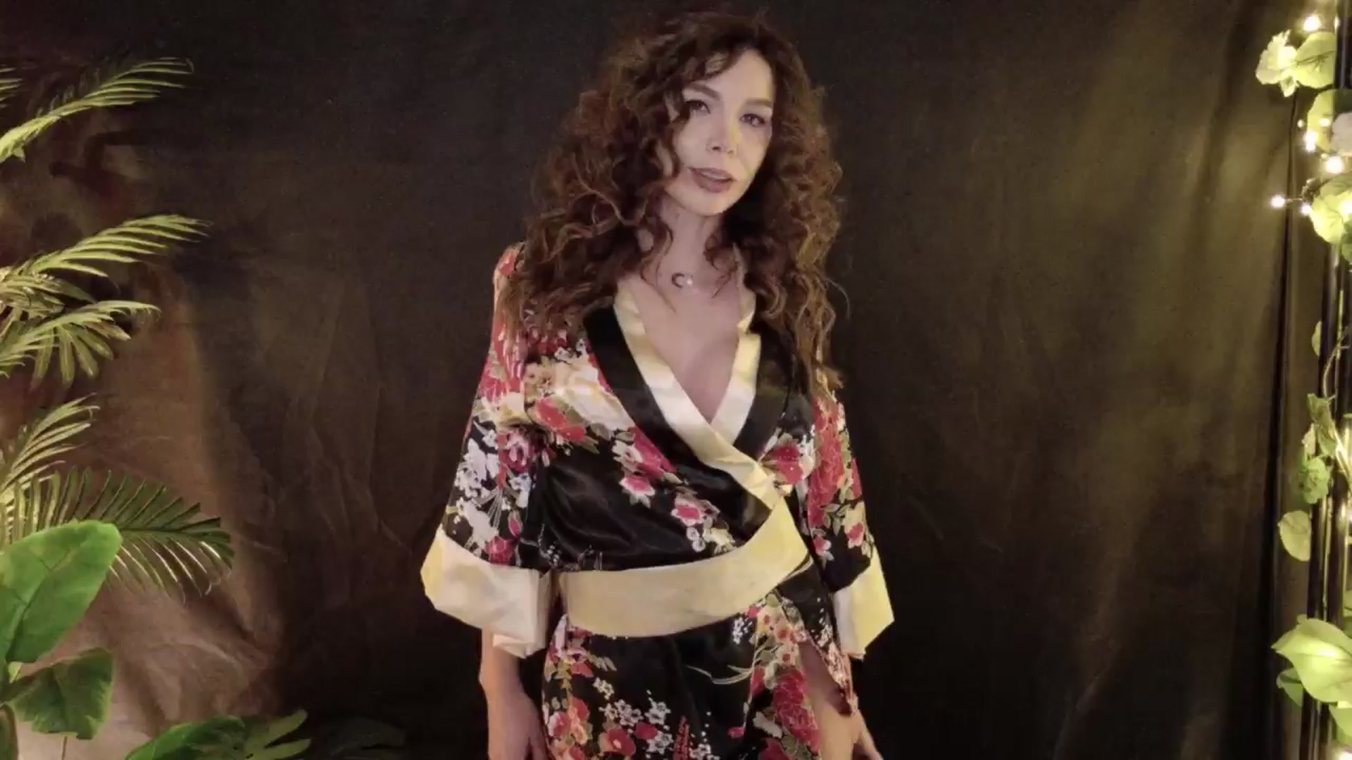 Gallery image thumbnail from MilaJoulie's myfreecams stream on, 01/06/2025, 15:38 image 1 of 20