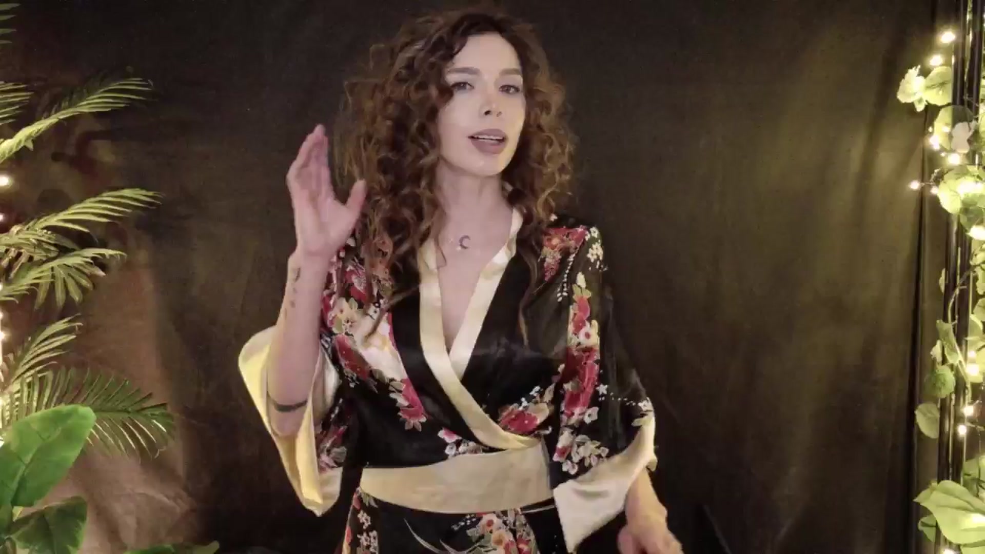 Gallery image thumbnail from MilaJoulie's myfreecams stream on, 01/06/2025, 15:38 image 18 of 20