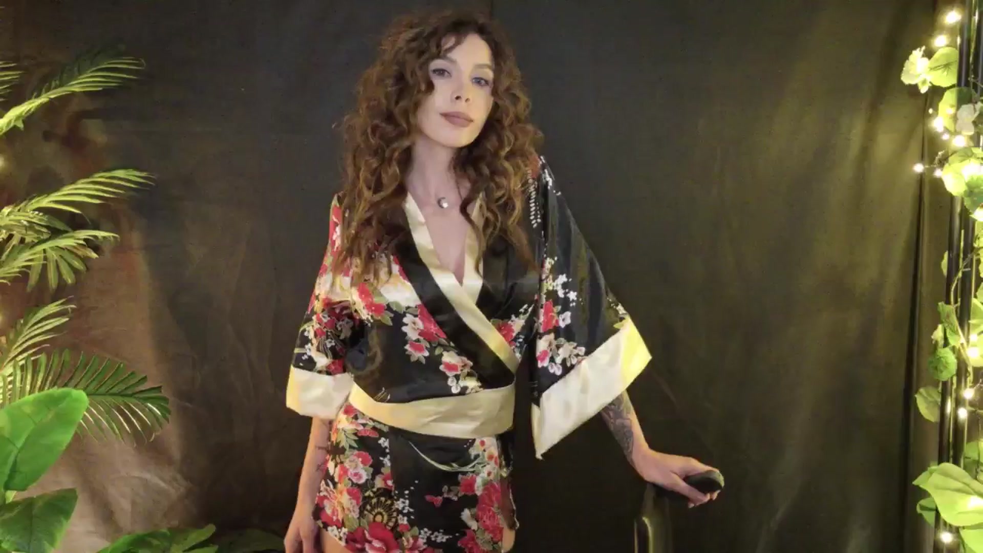 Gallery image thumbnail from MilaJoulie's myfreecams stream on, 01/06/2025, 18:06 image 1 of 20
