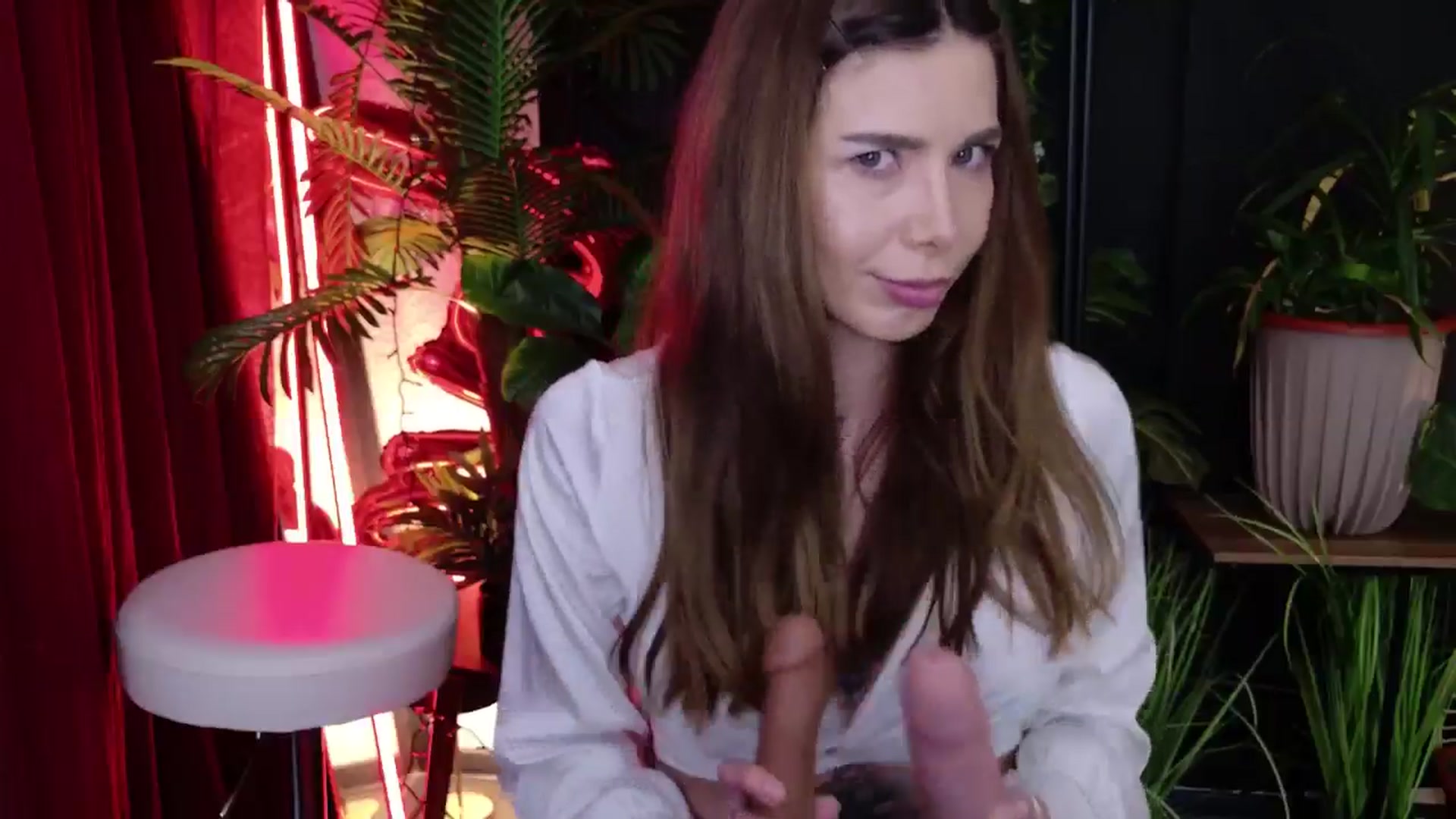 Gallery image thumbnail from MilaJoulie's myfreecams stream on, 01/19/2025, 16:13 image 4 of 20