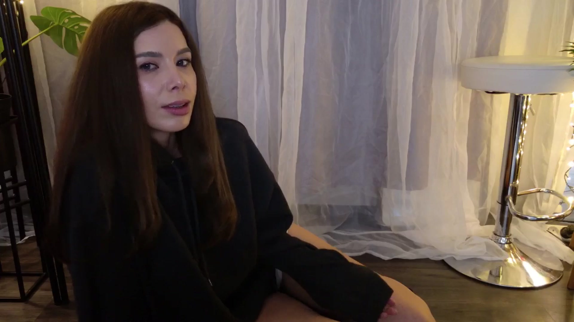 Gallery image thumbnail from MilaJoulie's myfreecams stream on, 01/25/2025, 22:52 image 7 of 20