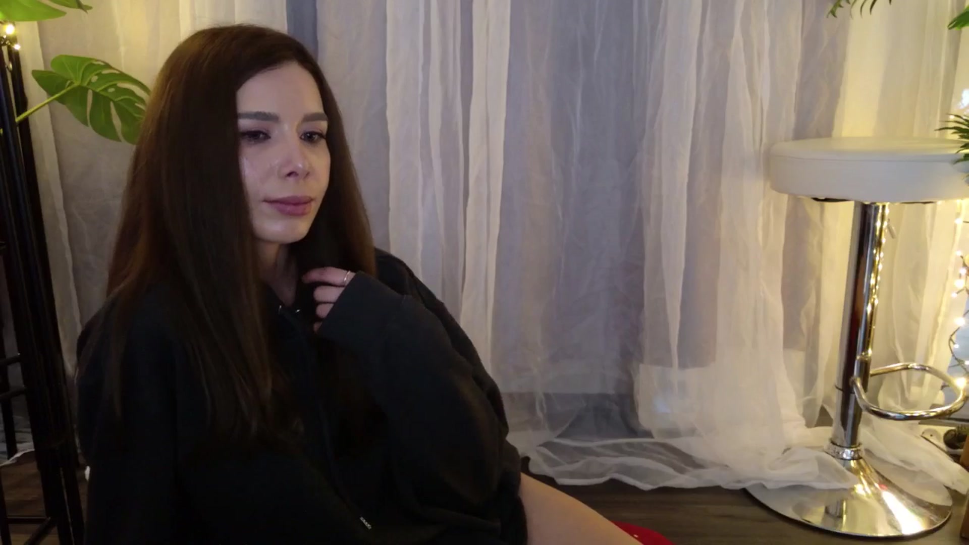 Gallery image thumbnail from MilaJoulie's myfreecams stream on, 01/25/2025, 22:52 image 9 of 20