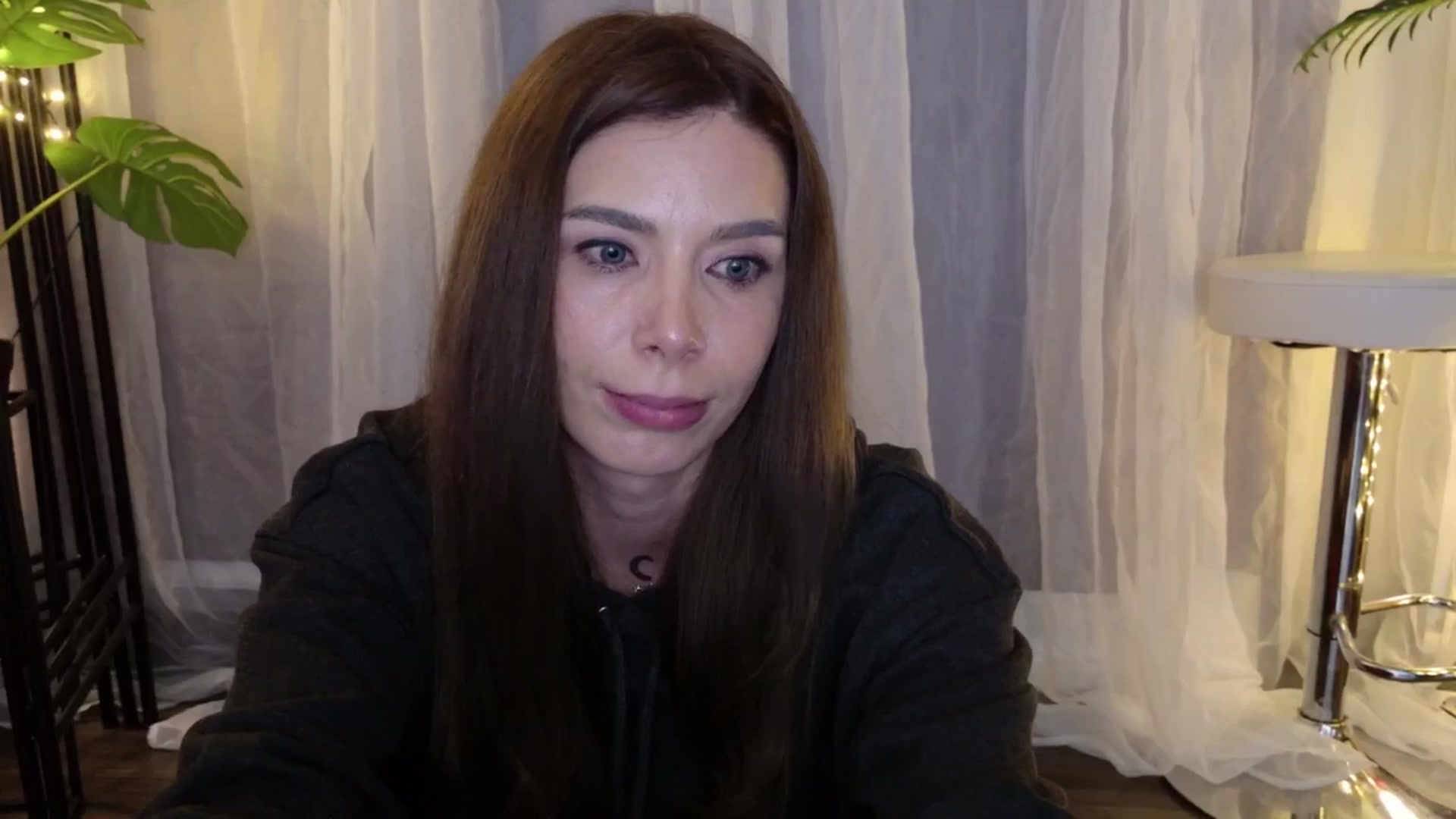 Gallery image thumbnail from MilaJoulie's myfreecams stream on, 01/25/2025, 22:52 image 16 of 20