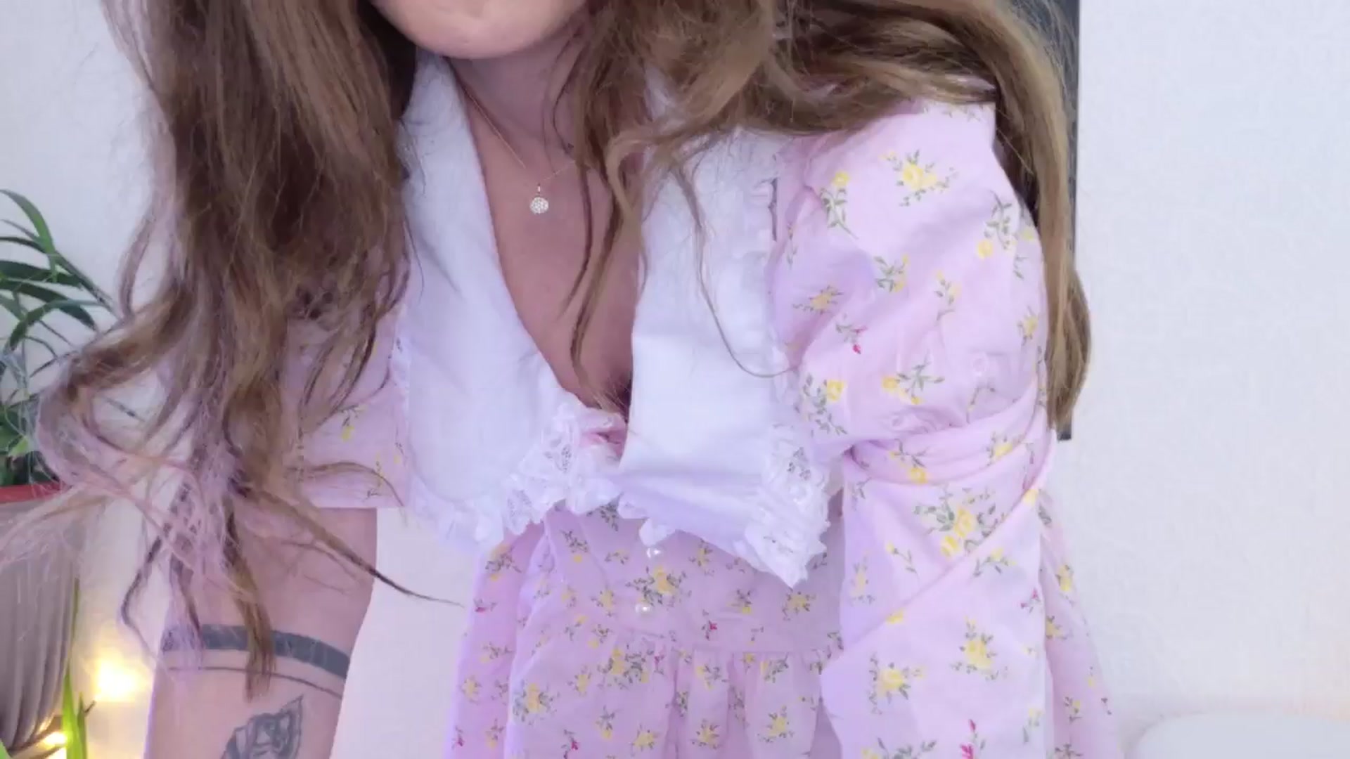 Gallery image thumbnail from MilaJoulie's myfreecams stream on, 02/18/2025, 20:12 image 19 of 20